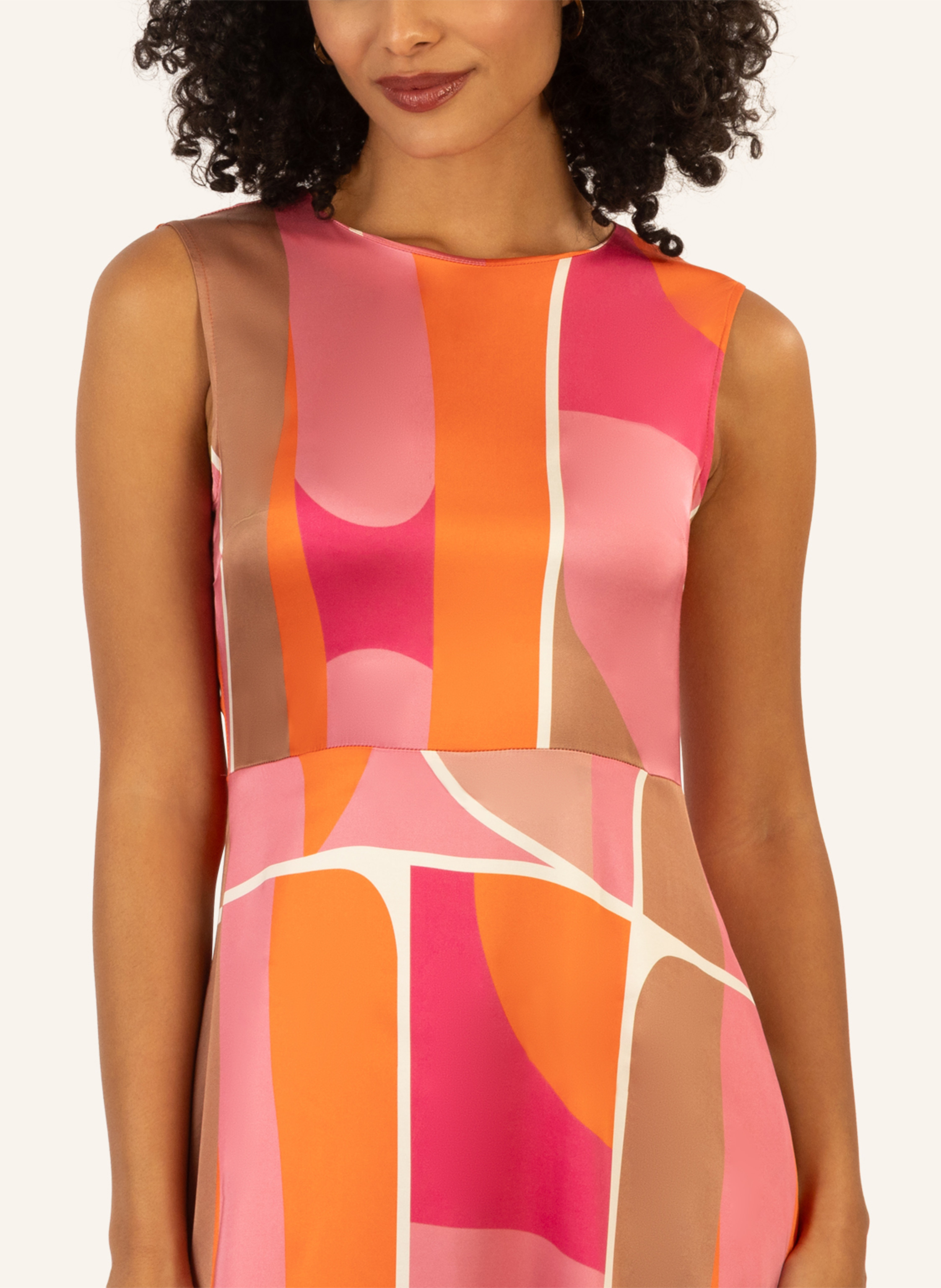 Thumbnail - Mint & Mia Langes Bedrucktes Viskose Satin Kleid rosa