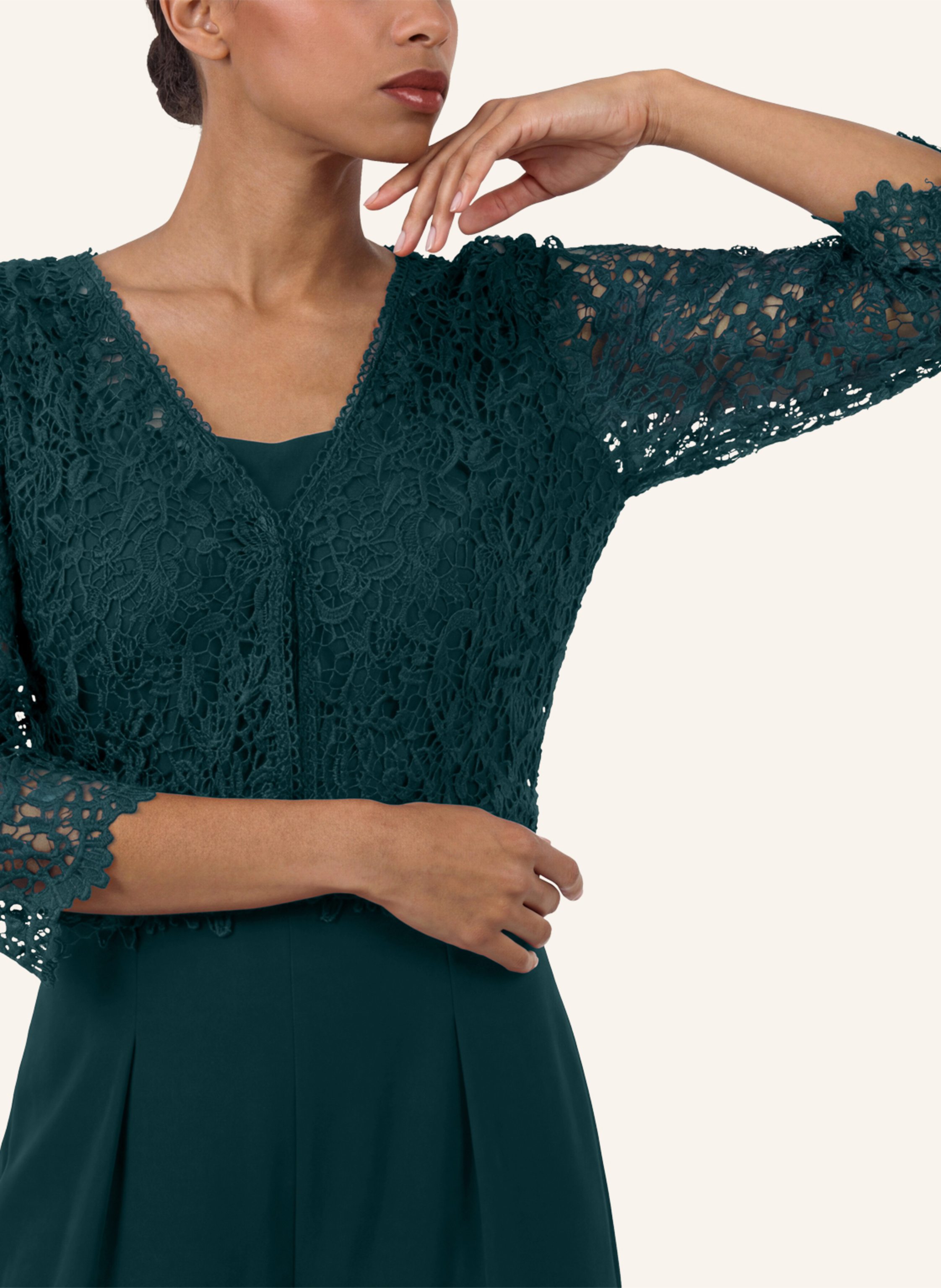 Thumbnail - Apart Overall Mit Spitzenjäckchen gruen