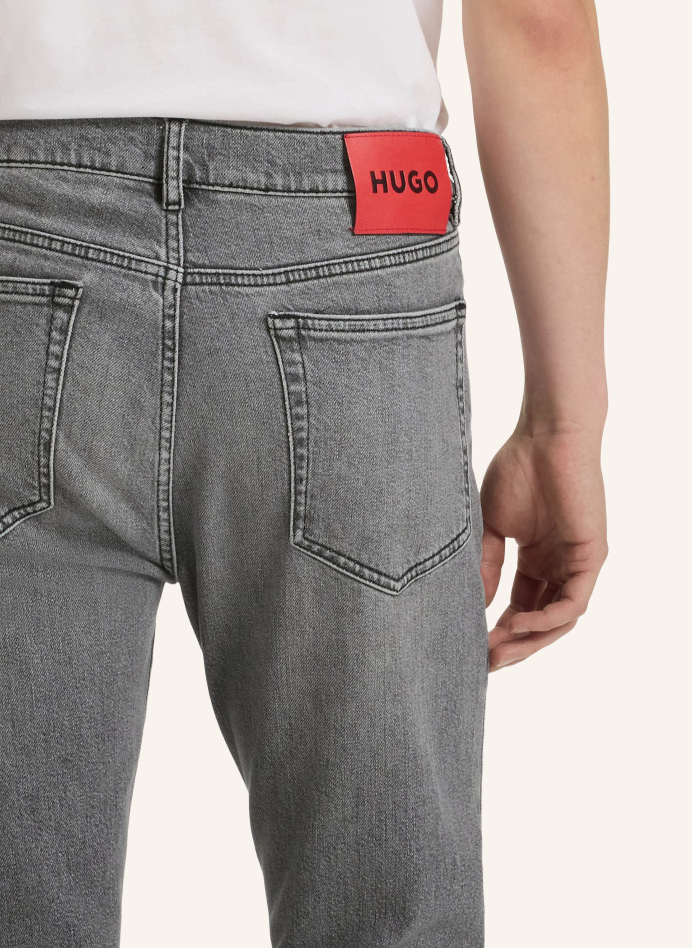Thumbnail - Hugo Jeans Hugo 708 Slim Fit grau