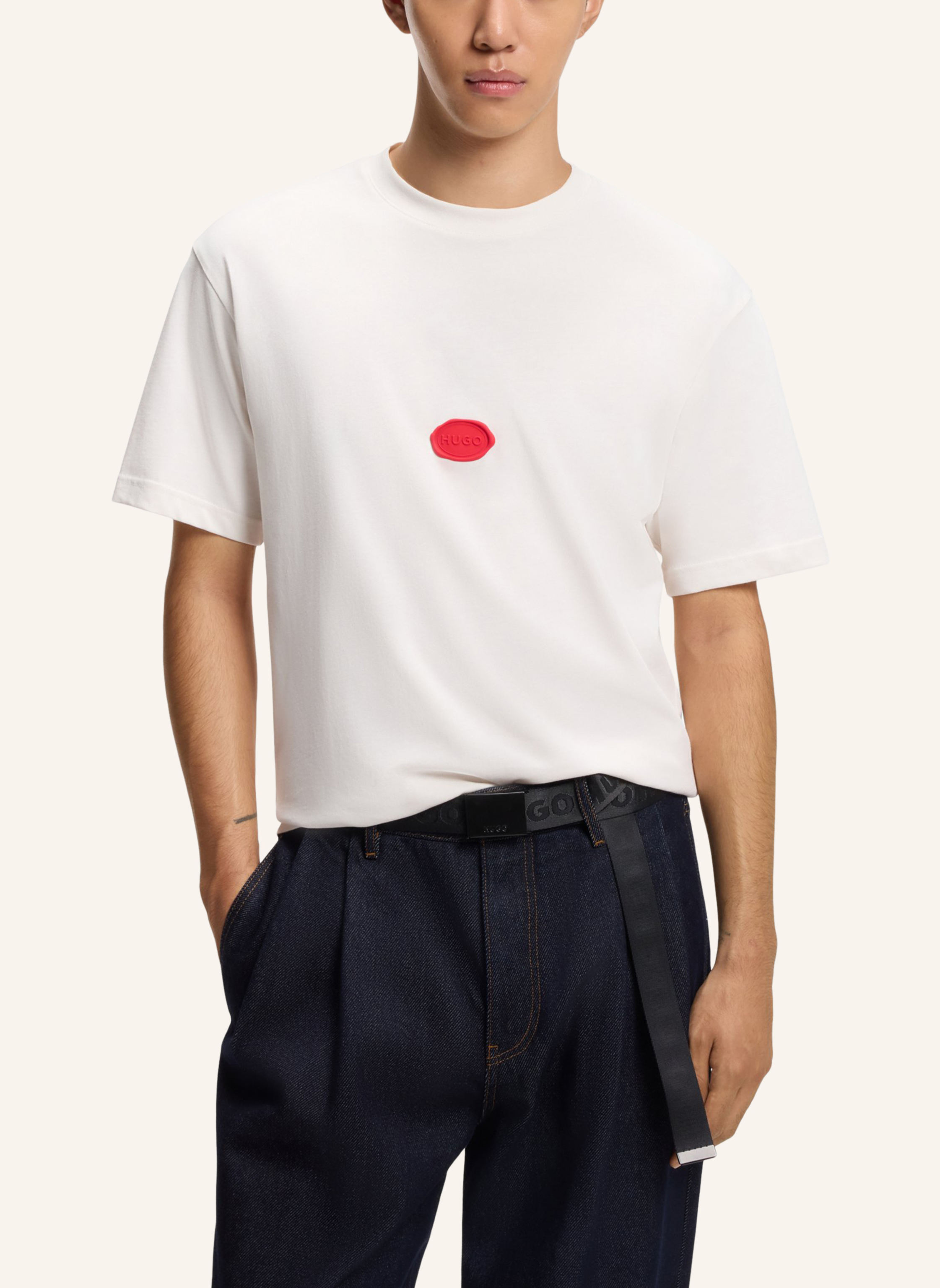 Thumbnail - Hugo T-Shirt Divis Relaxed Fit beige