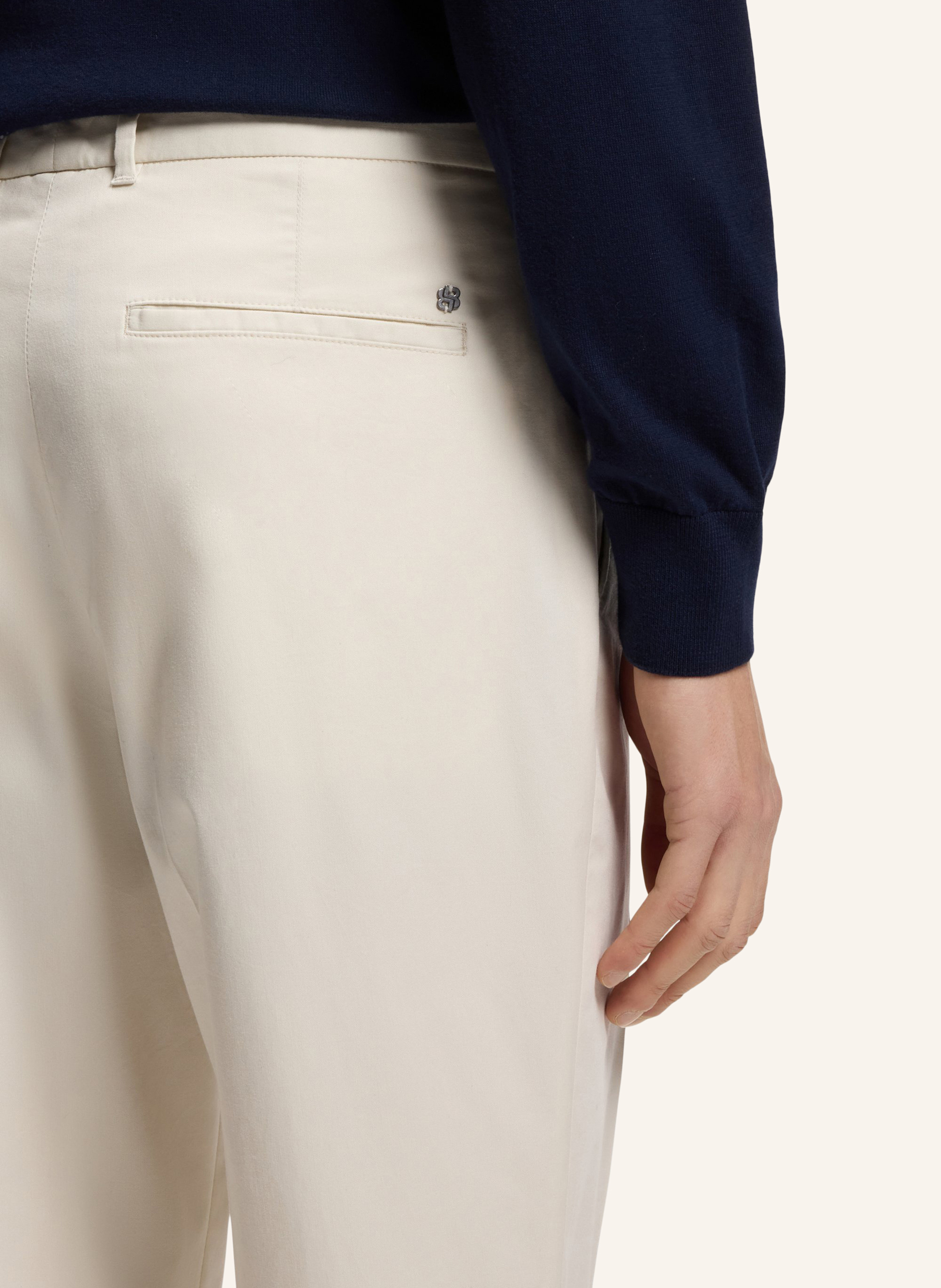 Thumbnail - Boss Business Hose C-Perin-W-Wg-261f Tapered Fit weiss