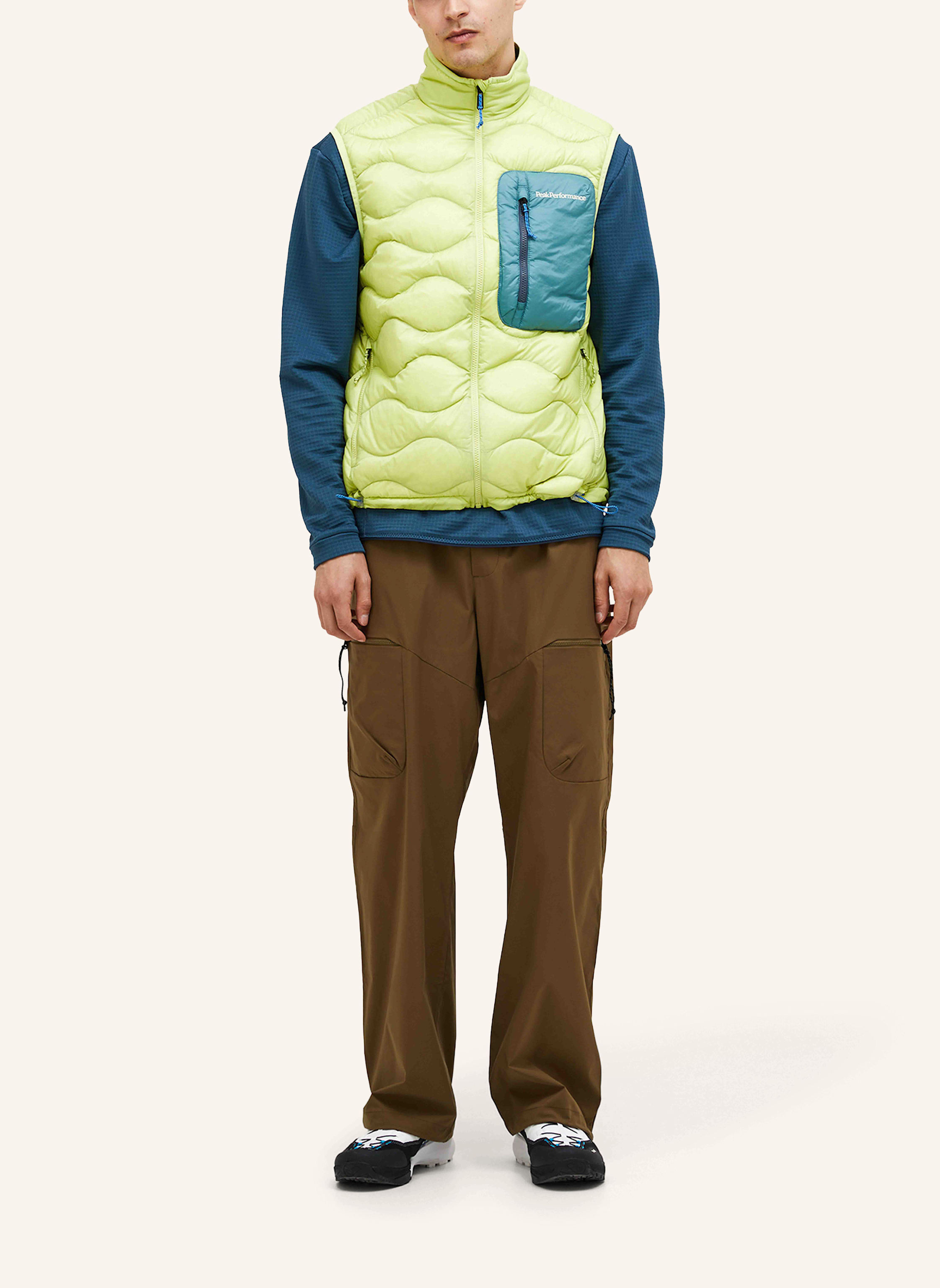 Thumbnail - Peak Performance Daunenweste Utility Helium gruen