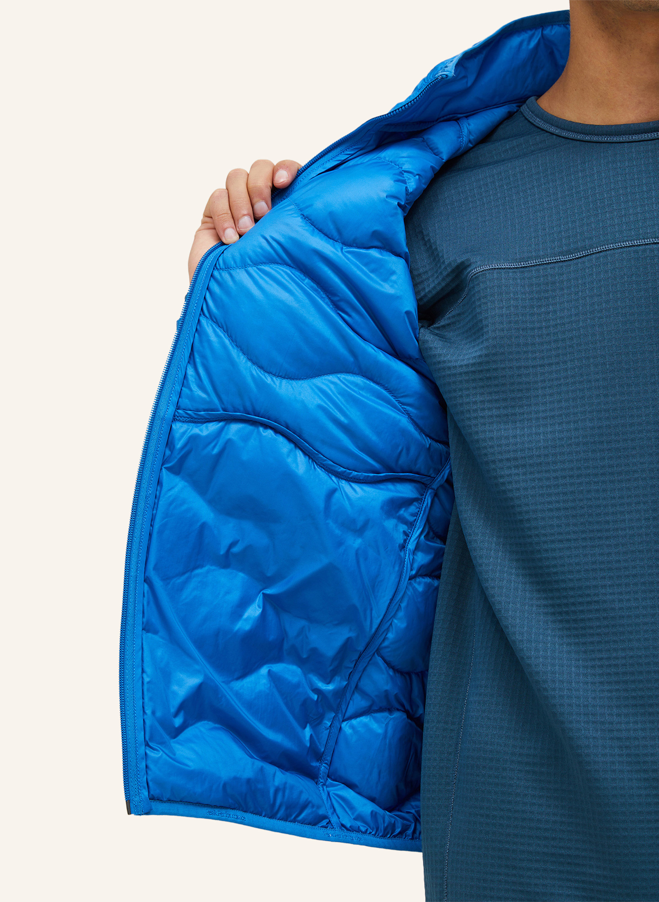 Thumbnail - Peak Performance Lightweight-Daunenjacke Helium blau