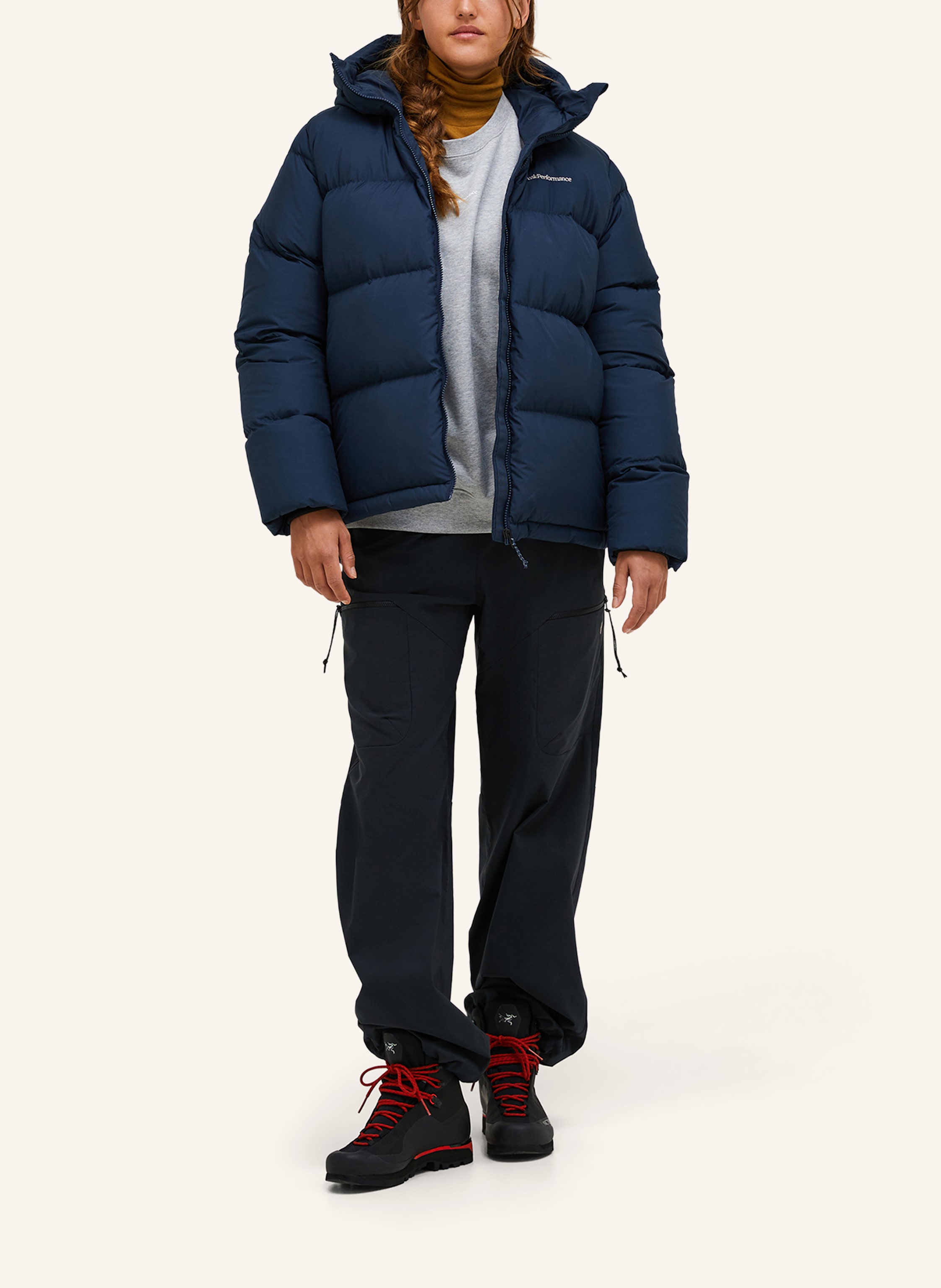 Thumbnail - Peak Performance Daunenjacke blau