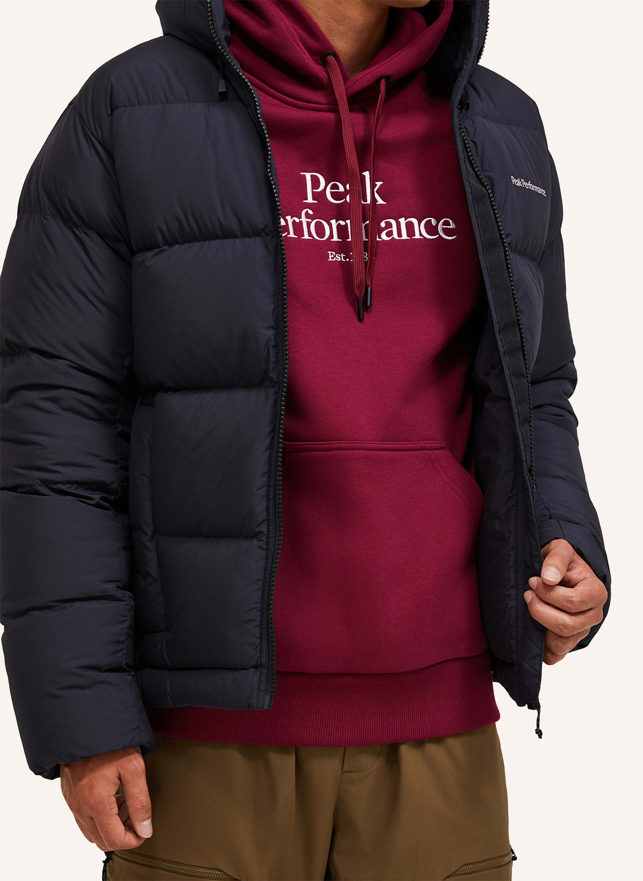 Thumbnail - Peak Performance Daunenjacke Rivel schwarz