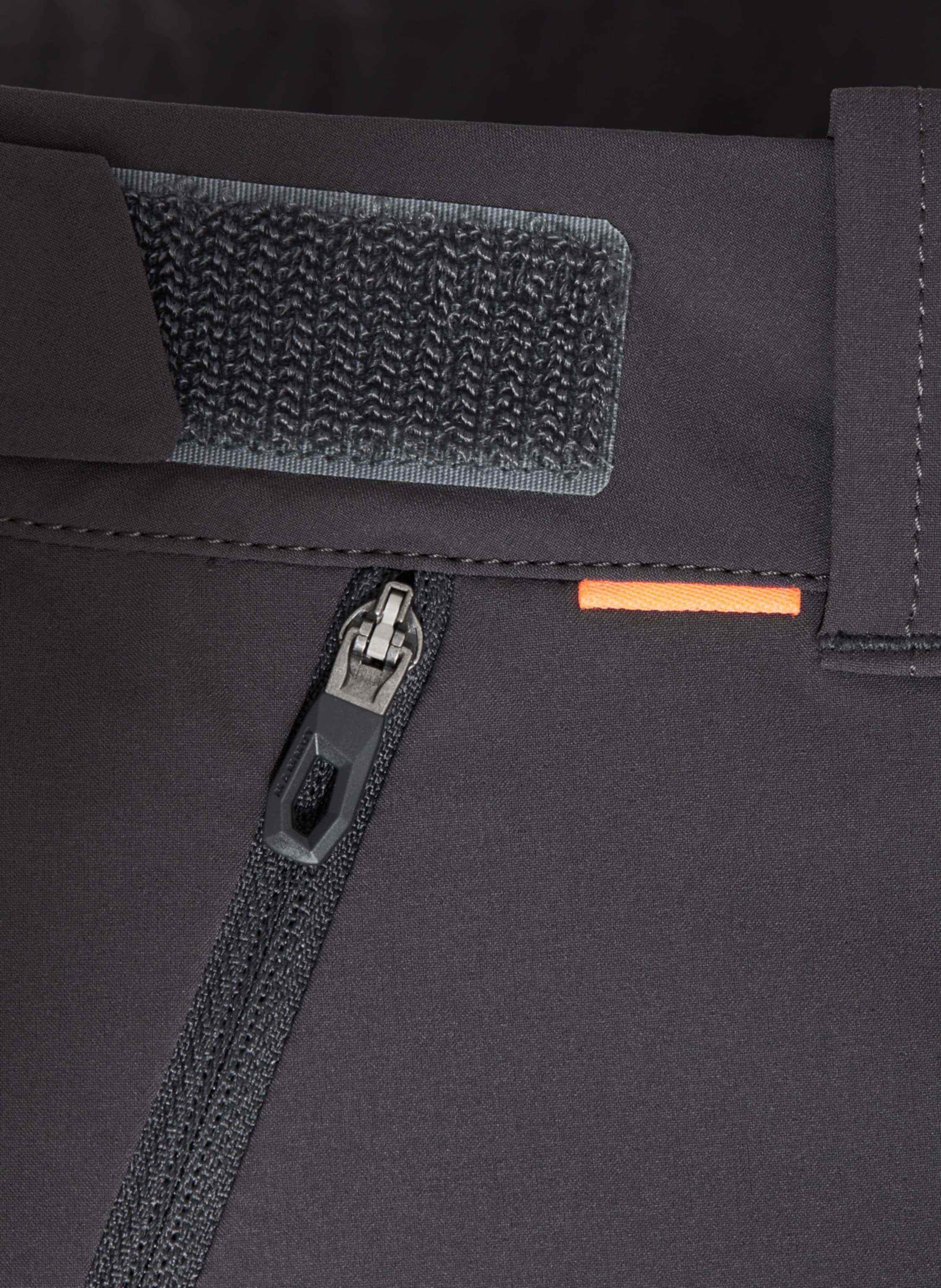 Thumbnail - Mammut Shorts Runbold grau