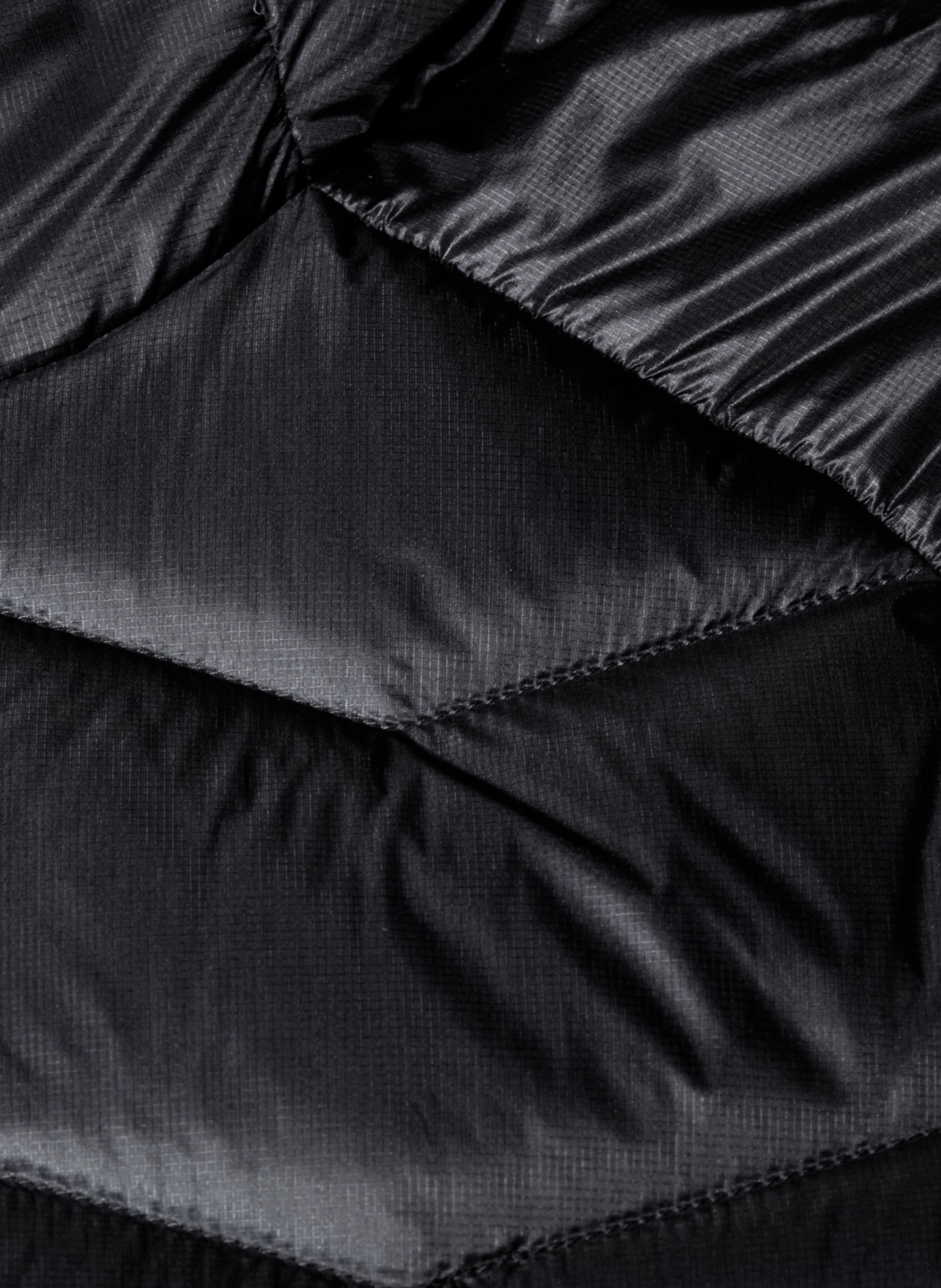 Thumbnail - Mammut Daunenjacke Taiss Mit Kapuze schwarz