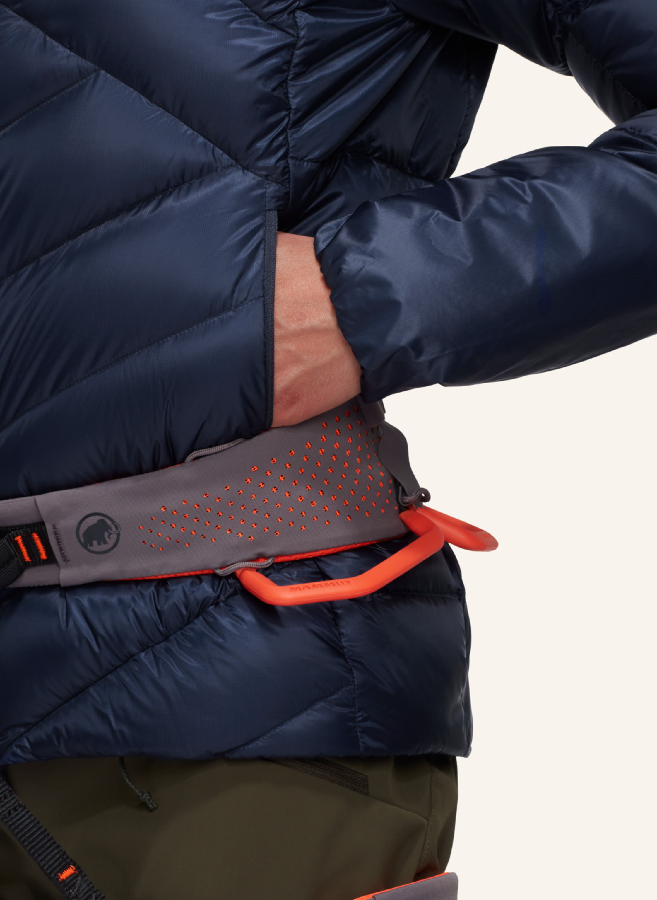 Thumbnail - Mammut Daunenjacke Taiss Mit Kapuze blau