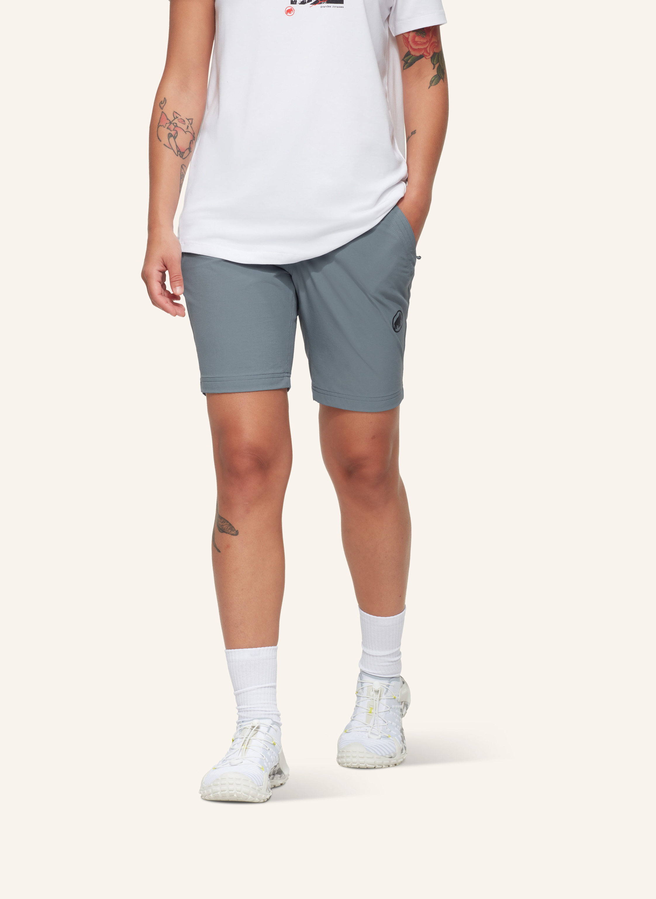 Thumbnail - Mammut Mammut Hiking V Shorts Women grau