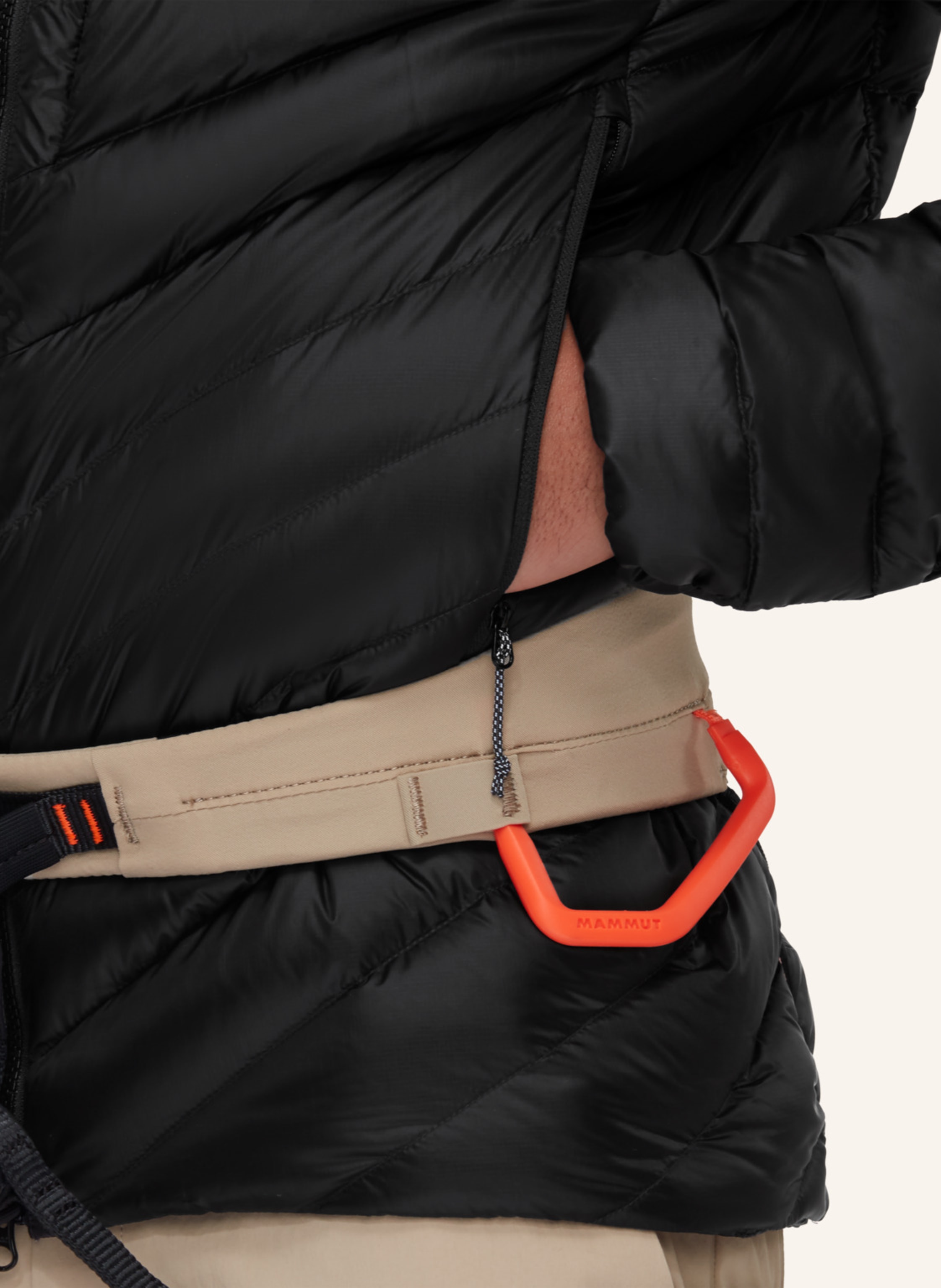 Thumbnail - Mammut Broad Peak In Hooded Jacket Men schwarz