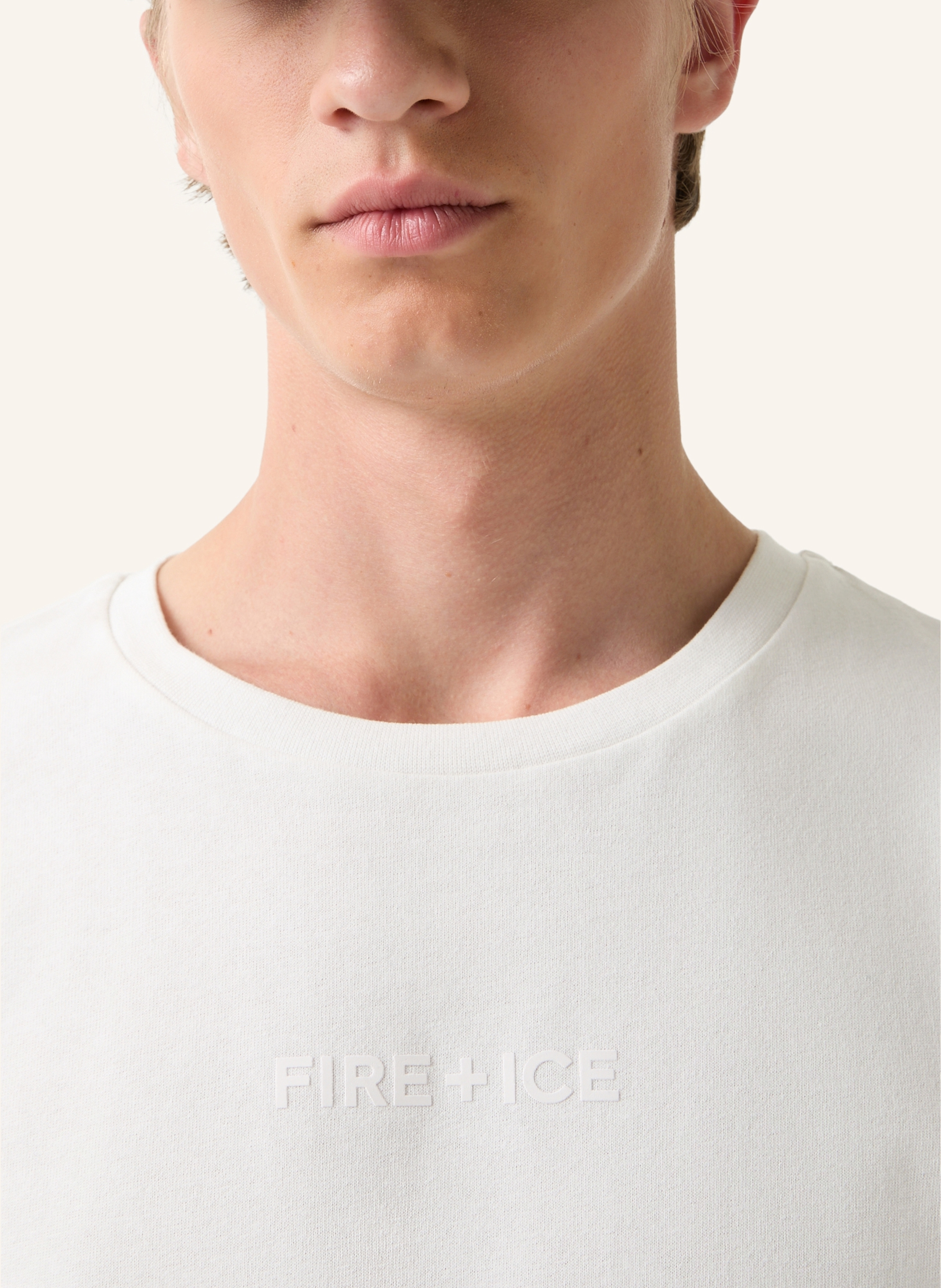 Thumbnail - Fire+Ice T-Shirt weiss