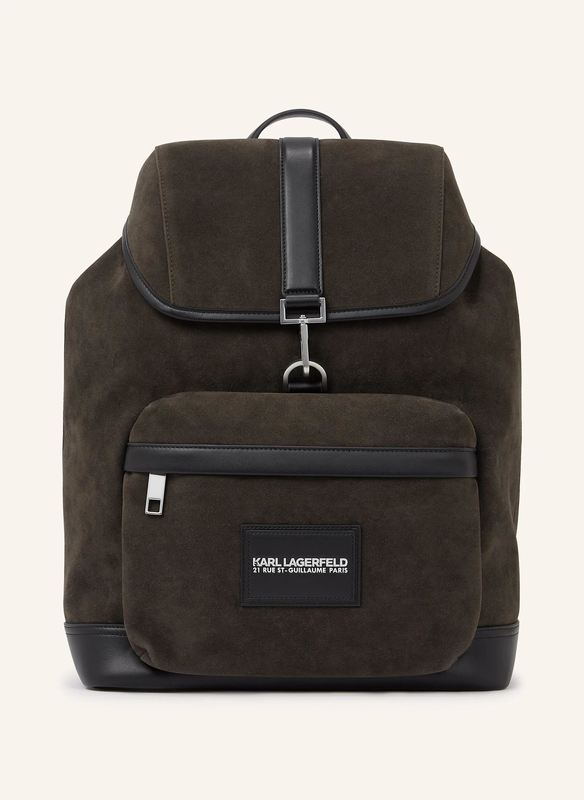 Karl Lagerfeld Ein Rucksack aus hochwertigem Wildlederimitat mit weicher Textur und raffinierten Details. Ein Klappverschluss und eine Außentasche mit Reißverschluss erleichtern den Zugriff auf Wichtiges, während da in braun