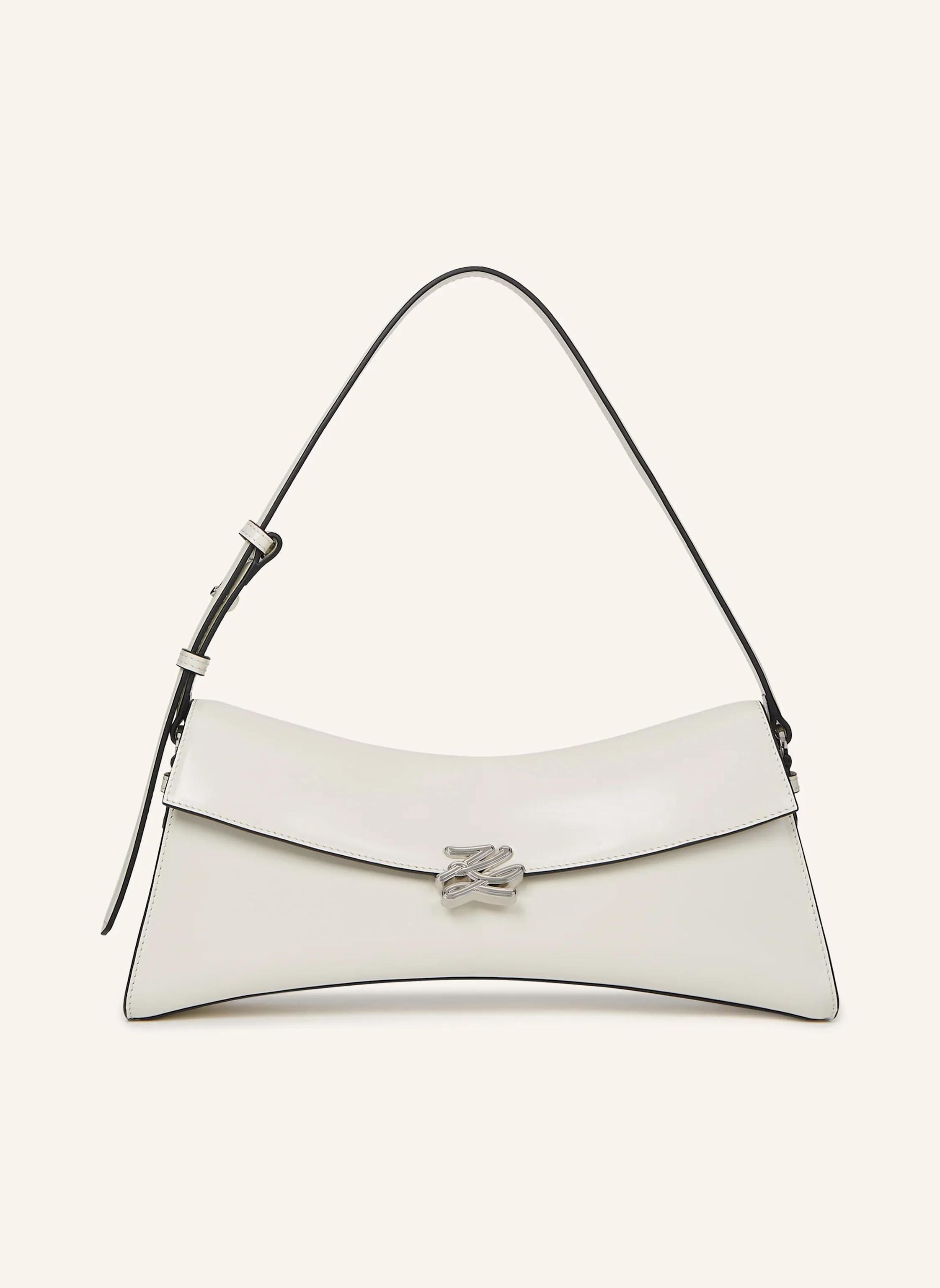 Karl Lagerfeld Diese architektonisch anmutende Schultertasche ist eine Hommage an Karl Lagerfelds legendäre Ballett- und Opernkostüme und besticht durch ihre Dramatik. Mit der eleganten Karl Autograph-Signature verz in weiss