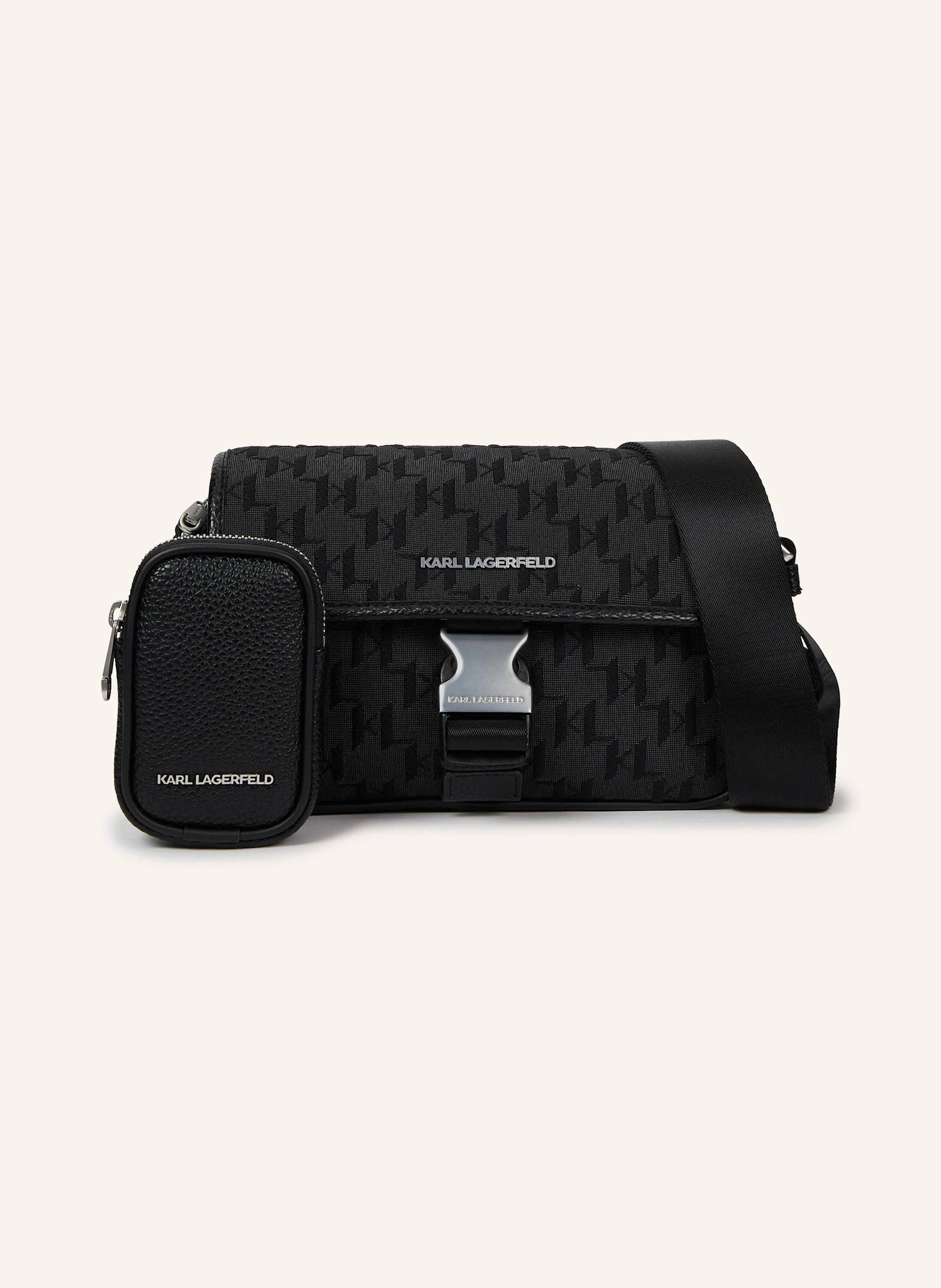 Karl Lagerfeld Diese Umhängetasche mit Monogramm-Jacquard vereint eine geradlinige Form mit praktischer Funktionalität. Sie ist mit mehreren Fächern ausgestattet – perfekt für den täglichen Arbeitsweg oder Wochenend in schwarz