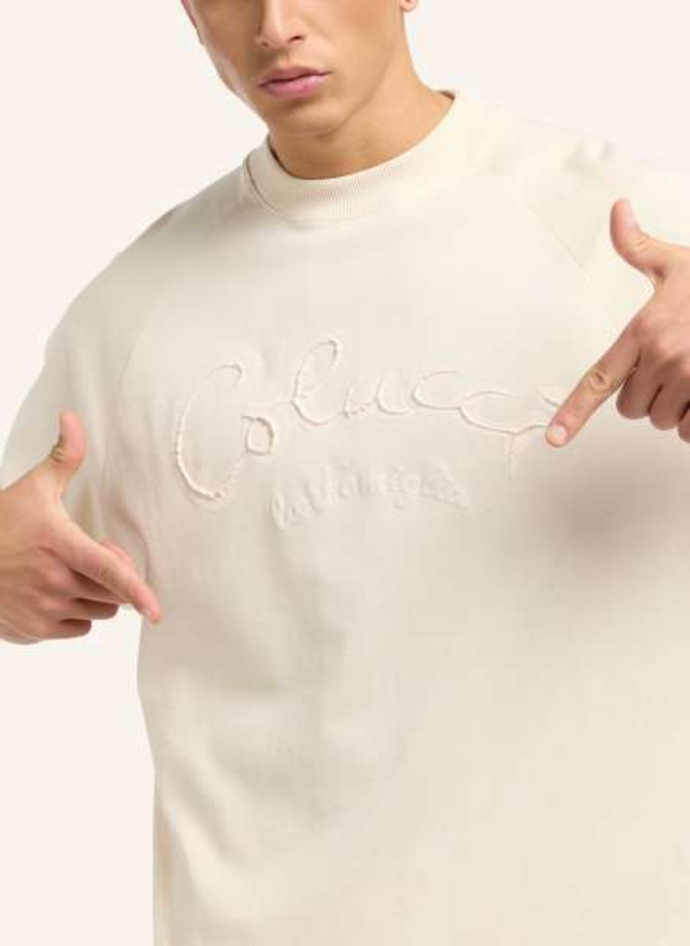 Thumbnail - Carlo Colucci Oversize T-Shirt - La Famiglia Donevski beige