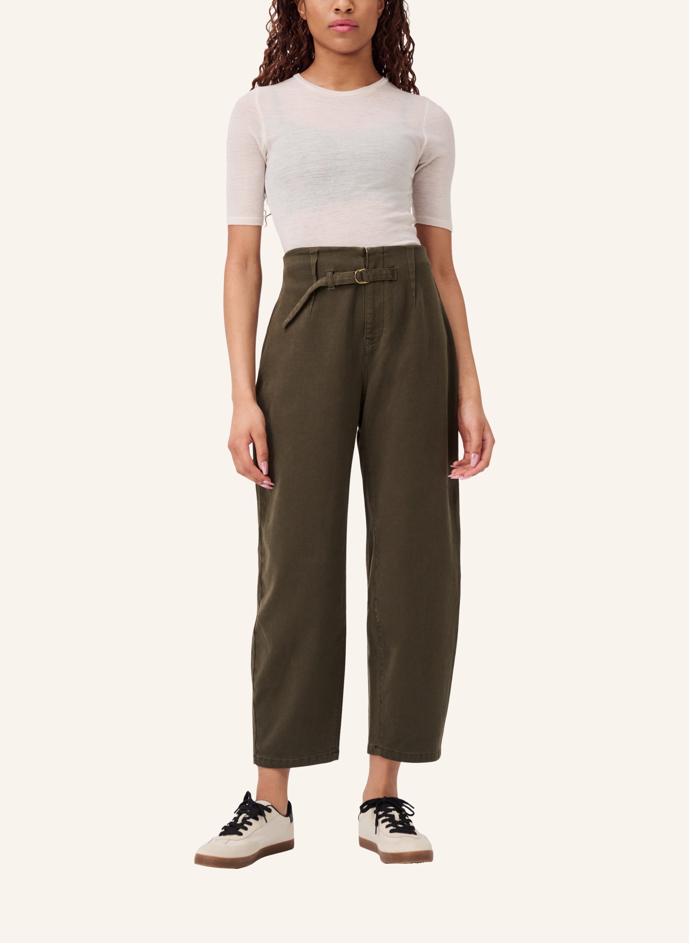 Thumbnail - Item m6 Mom Jeans Relaxed High Rise gruen