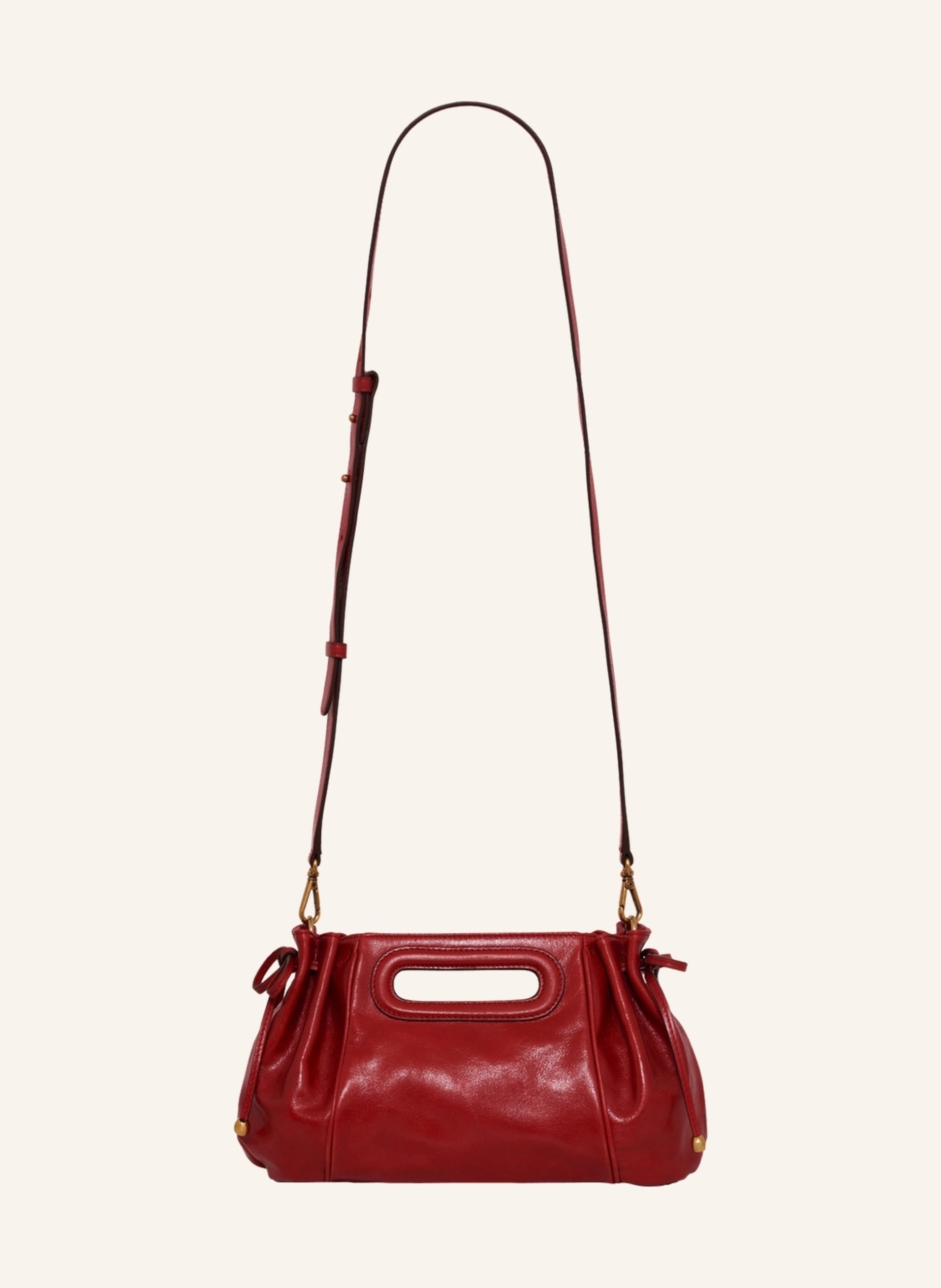 Gerard Darel Der MINI DANY ist die Taschenversion des 24 H Dany. Er steht fürdie kultivierte und dezente Verbindung von Eleganz und Leichtigkeit.Das subtil geknitterte Leder im Stil der 70er Jahre, elegant und lei Mini in rot