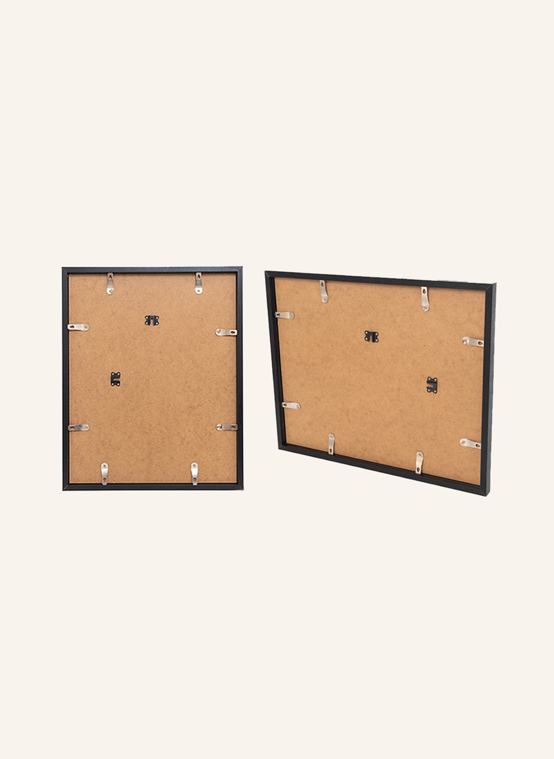 Thumbnail - Jacob Baden Wandbild Steve Mcqueen In Seinem Jaguar Mit Rahmen schwarz