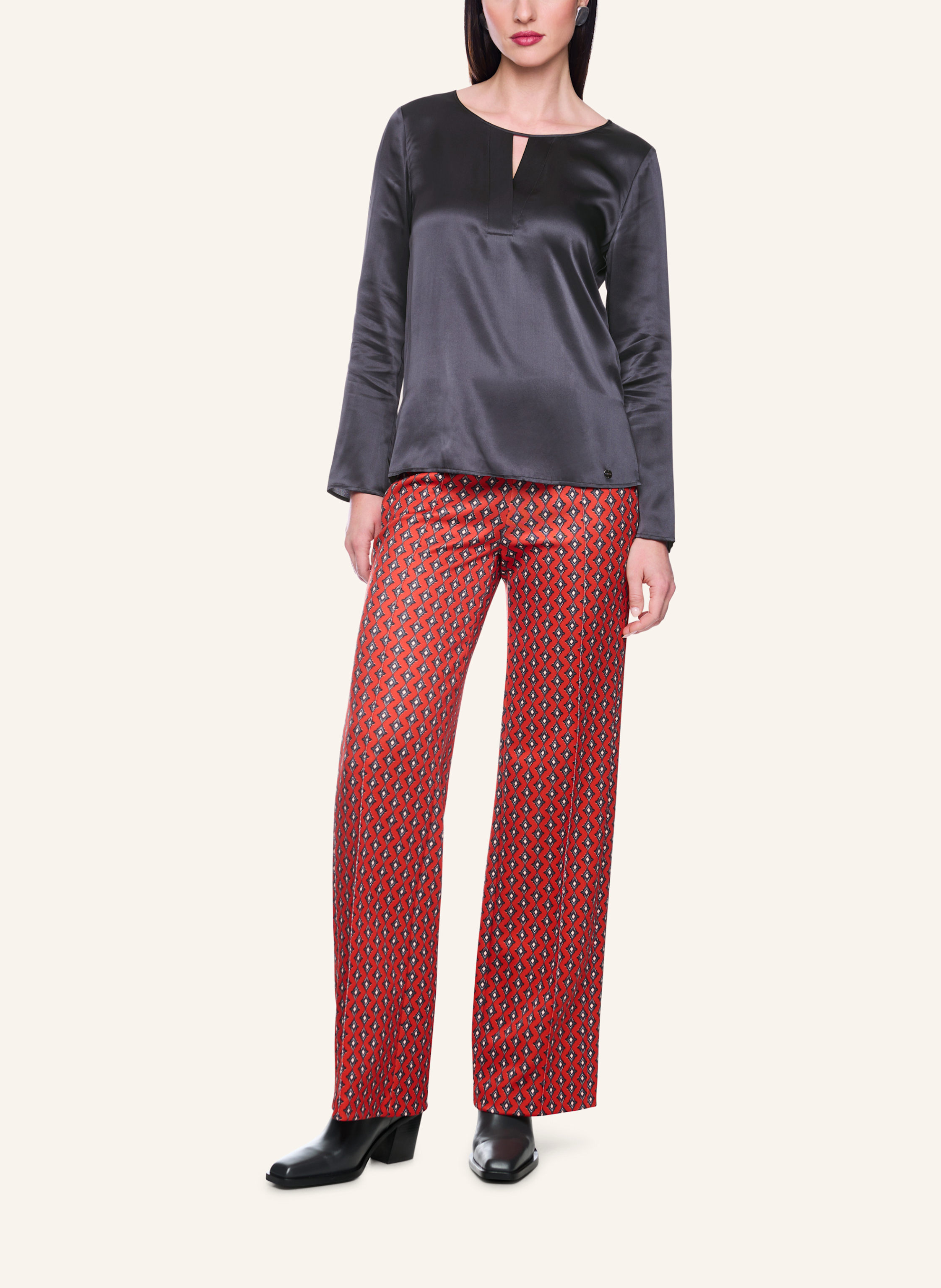 Thumbnail - Marc Cain Blusenshirt Aus Seide Im Materialmix grau