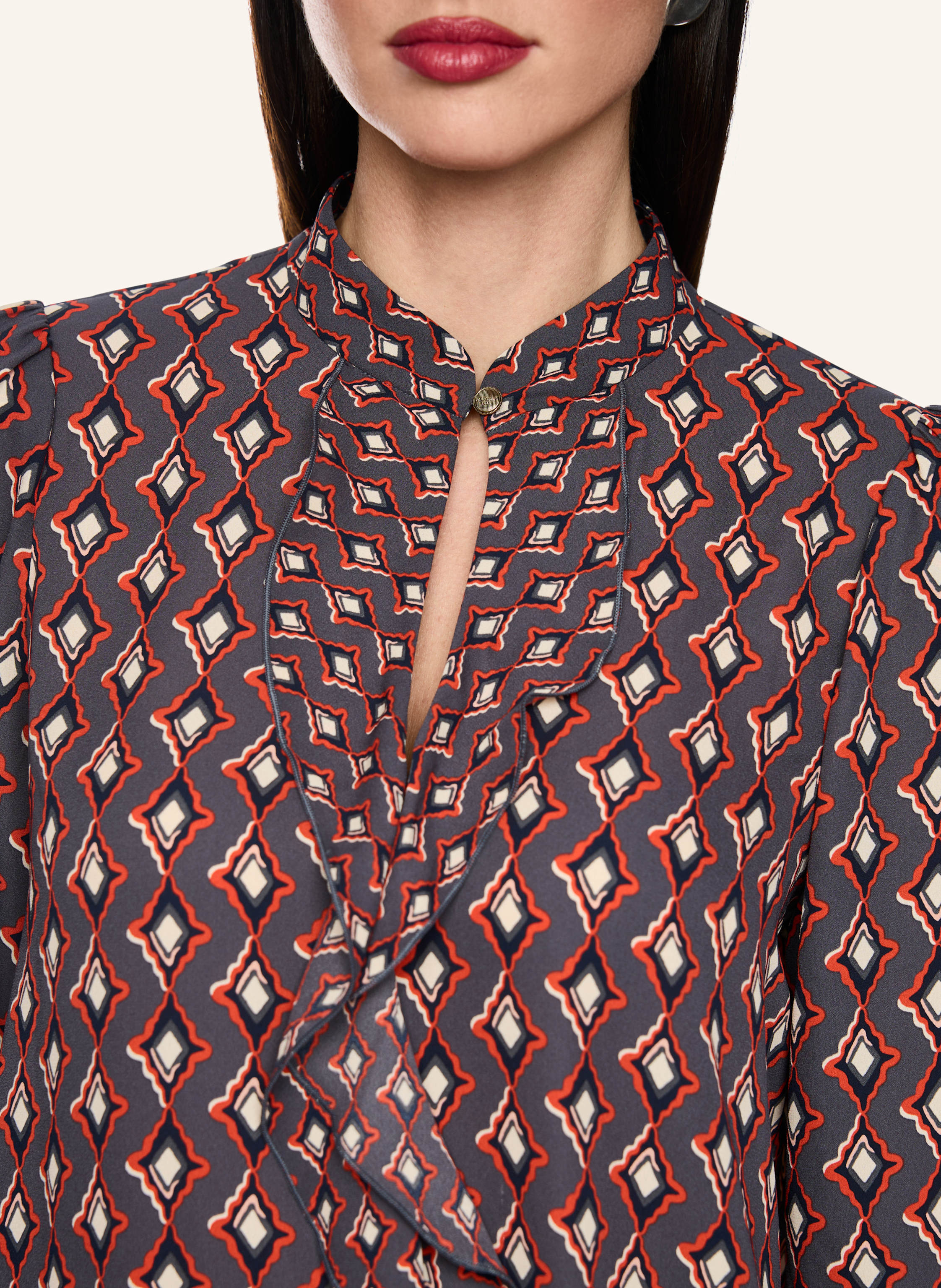 Thumbnail - Marc Cain Blusenshirt Mit Volants grau