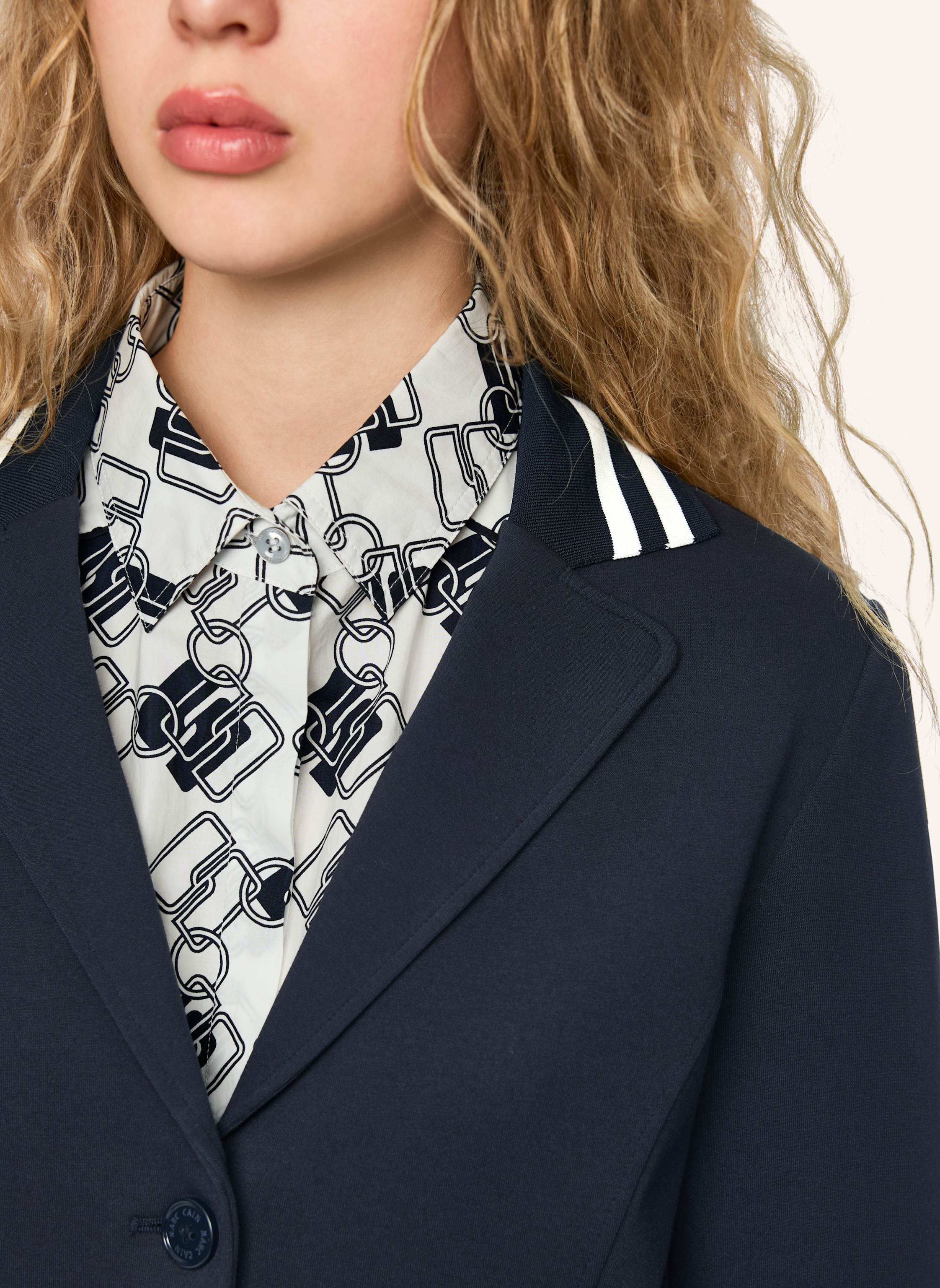 Thumbnail - Marc Cain Jerseyblazer Im Materialmix blau