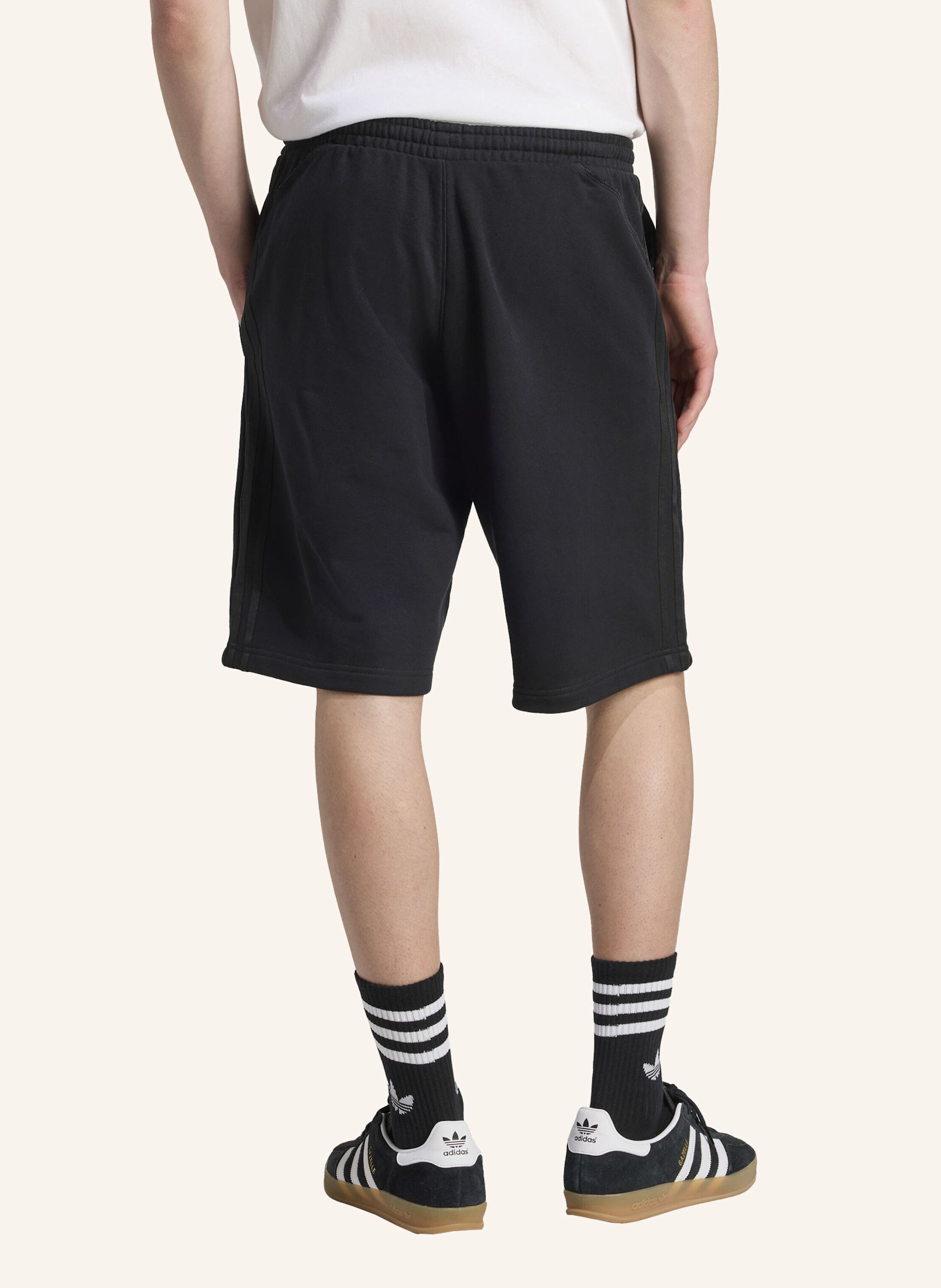 Thumbnail - Adidas Originals Adilenium Season 4 Teamgeist Fleece Shorts schwarz