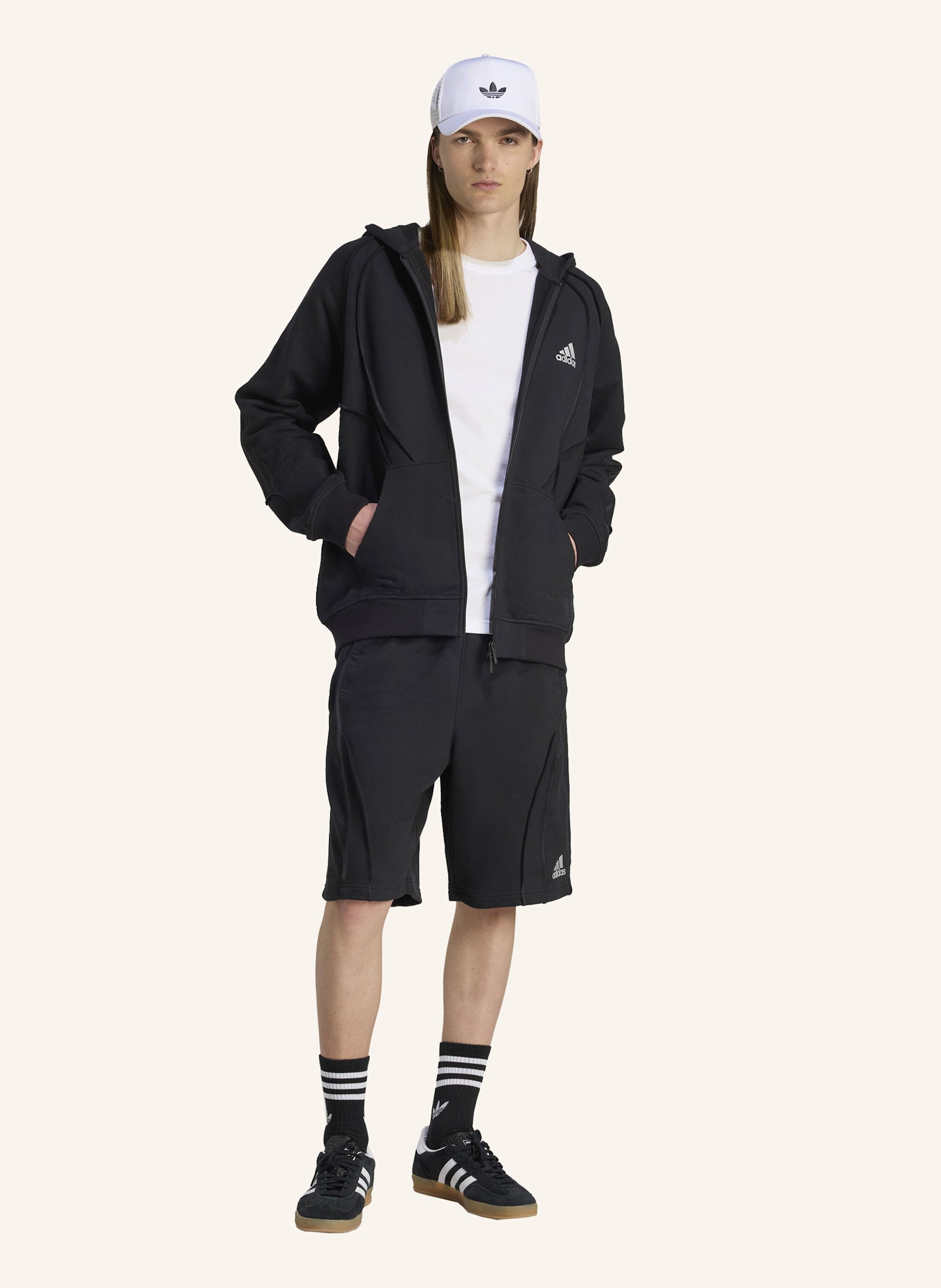 Thumbnail - Adidas Originals Adilenium Season 4 Teamgeist Fleece Shorts schwarz