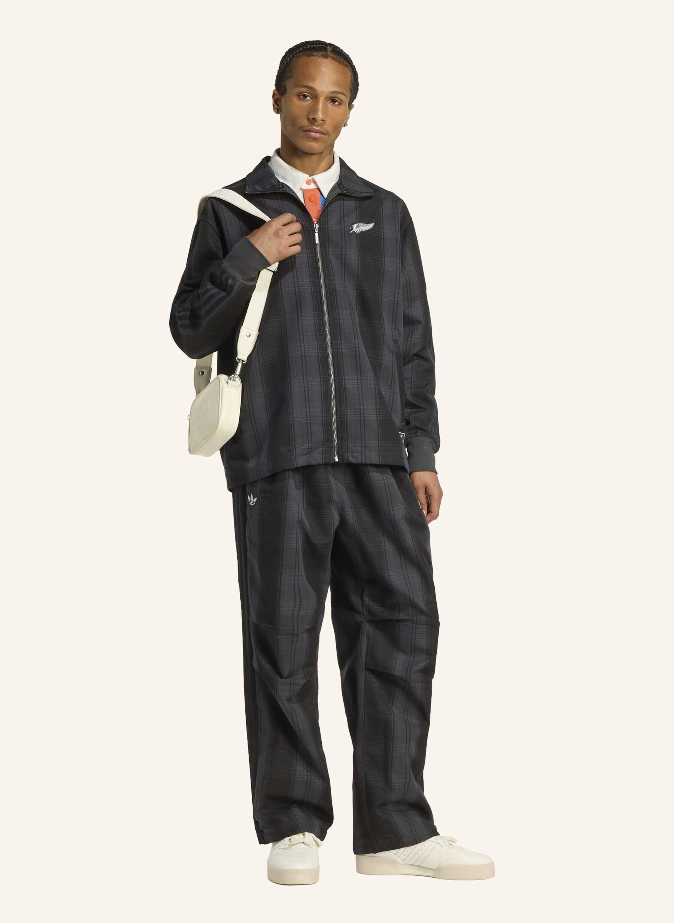 Thumbnail - Adidas Originals Adidas Originals & All Blacks Firebird Trainingshose Mit Karomuster grau