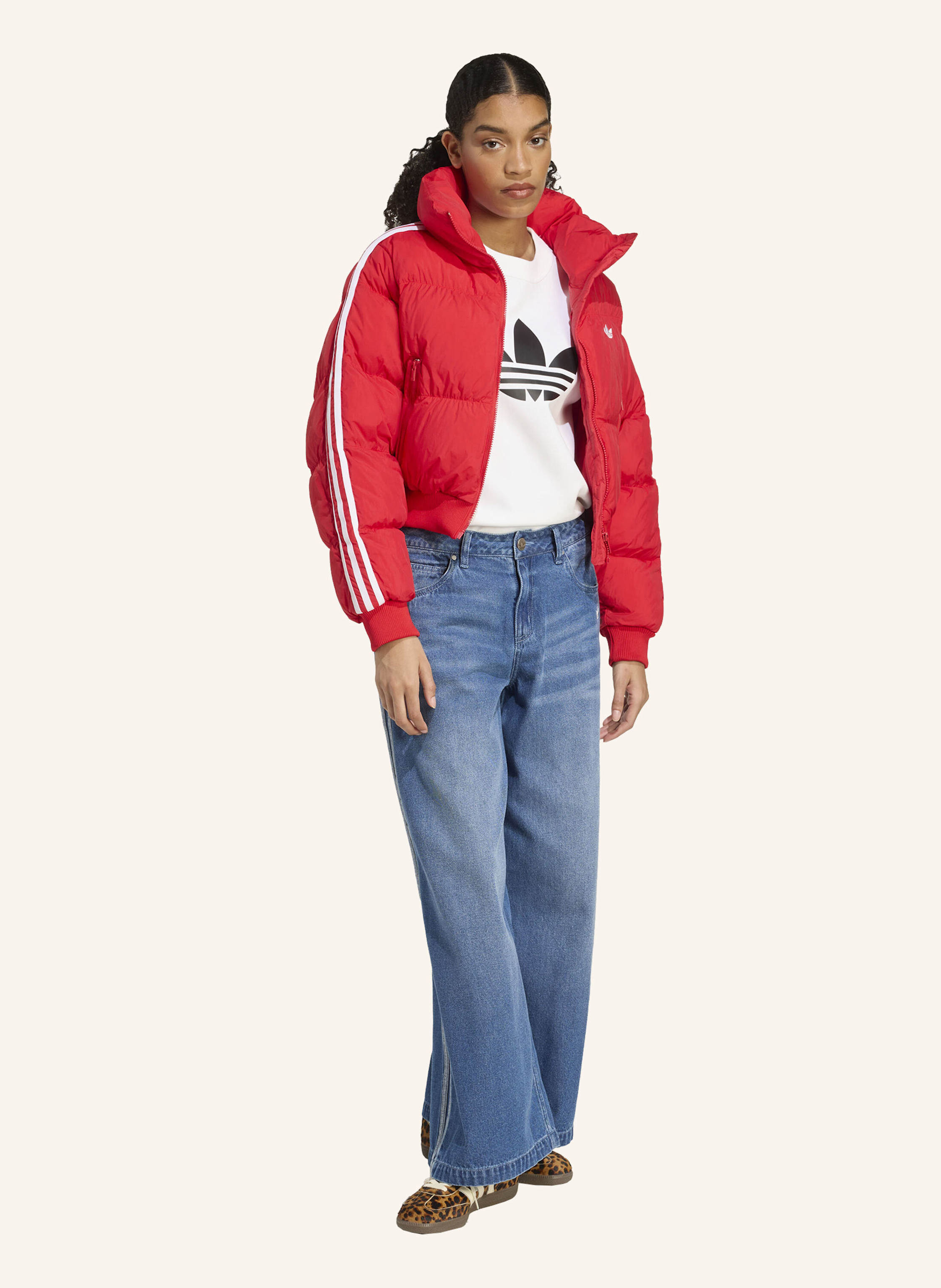 Thumbnail - Adidas Originals Adicolor Kürzer Geschnittener Puffer Jacke Aus Kunstdaunen rot