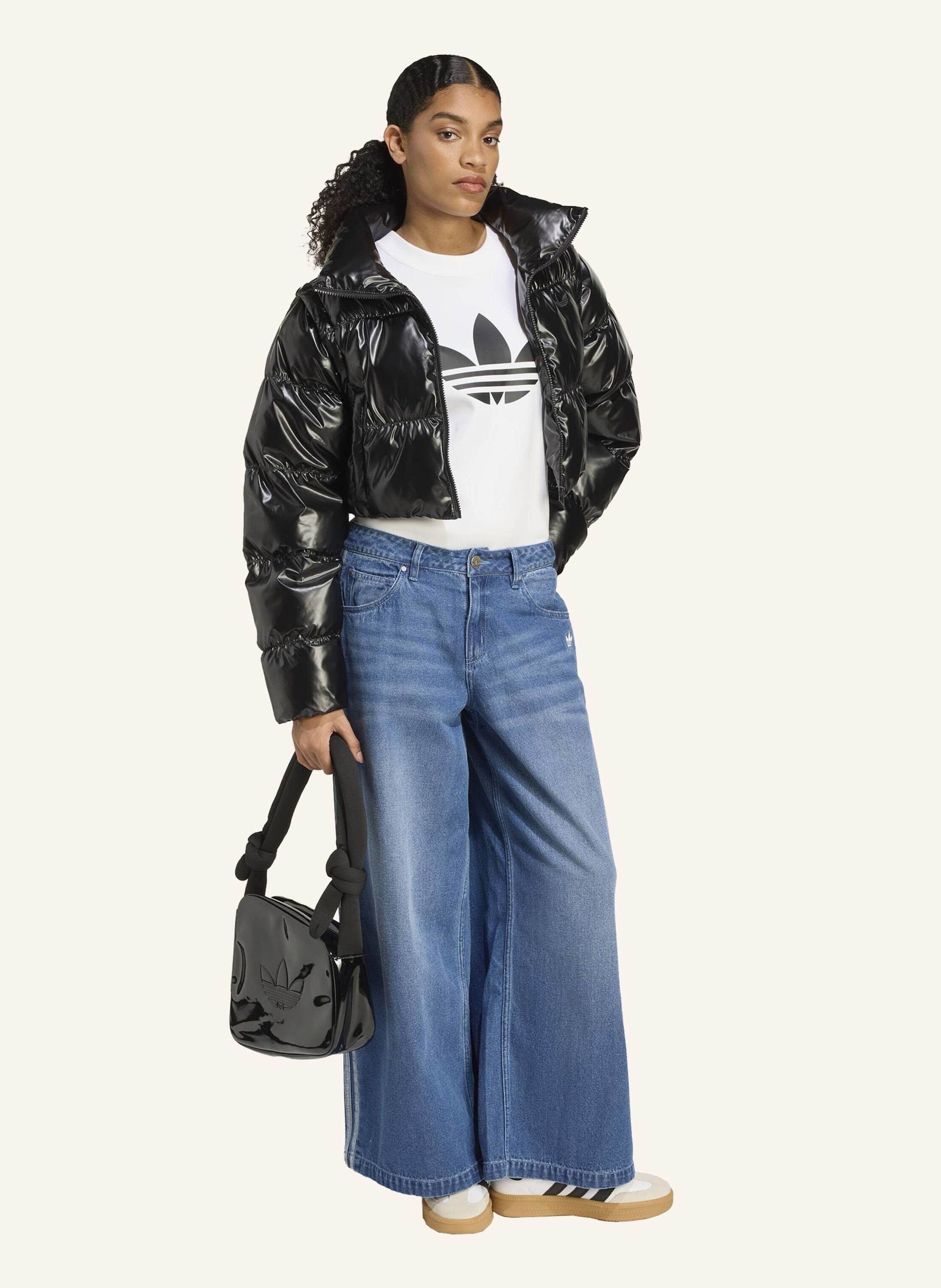 Thumbnail - Adidas Originals Essentials Glänzende 2-In-1 Kürzer Geschnittene Puffer Jacke schwarz