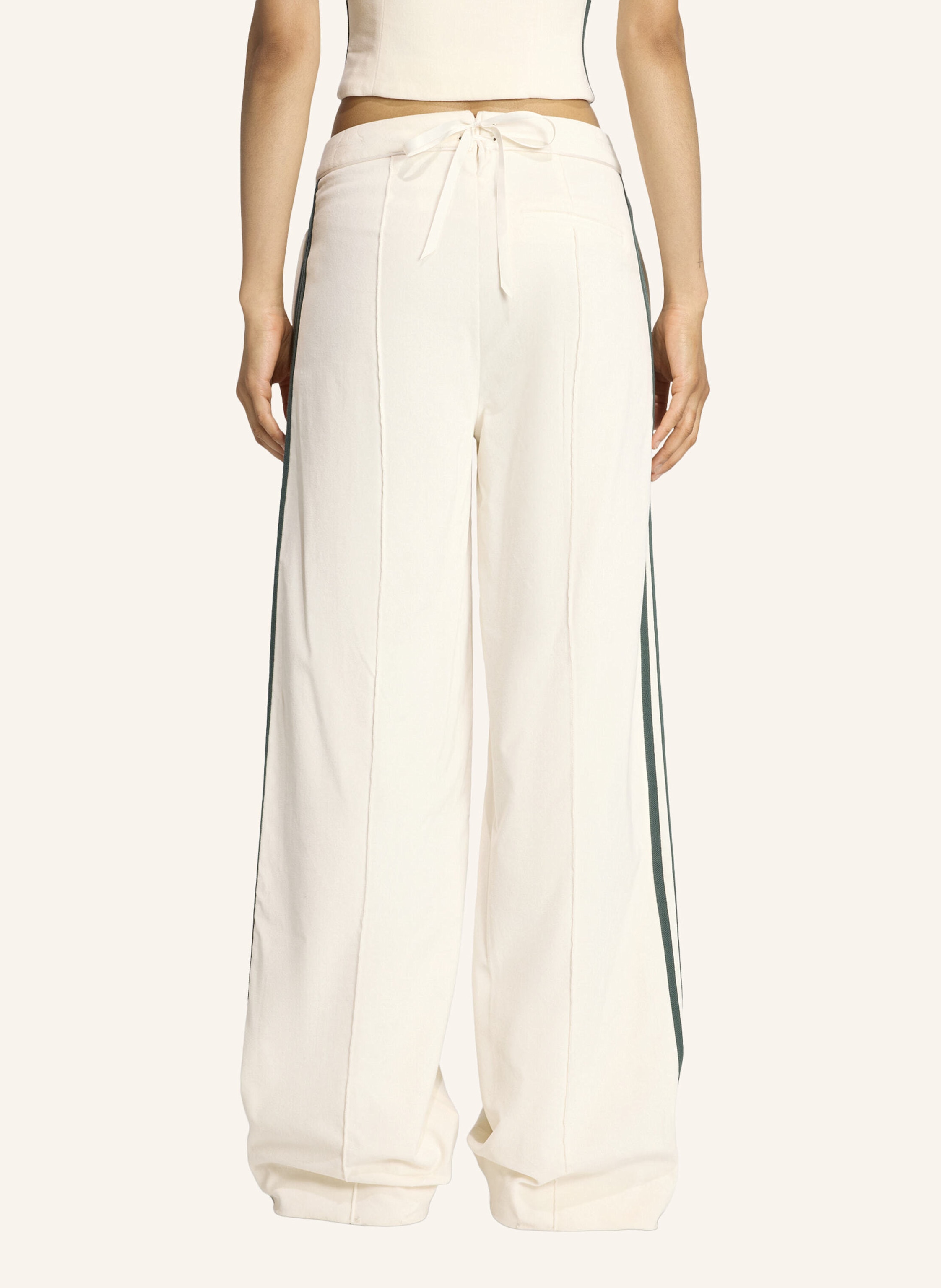 Thumbnail - Adidas Originals Adidas Originals Samt Hose weiss