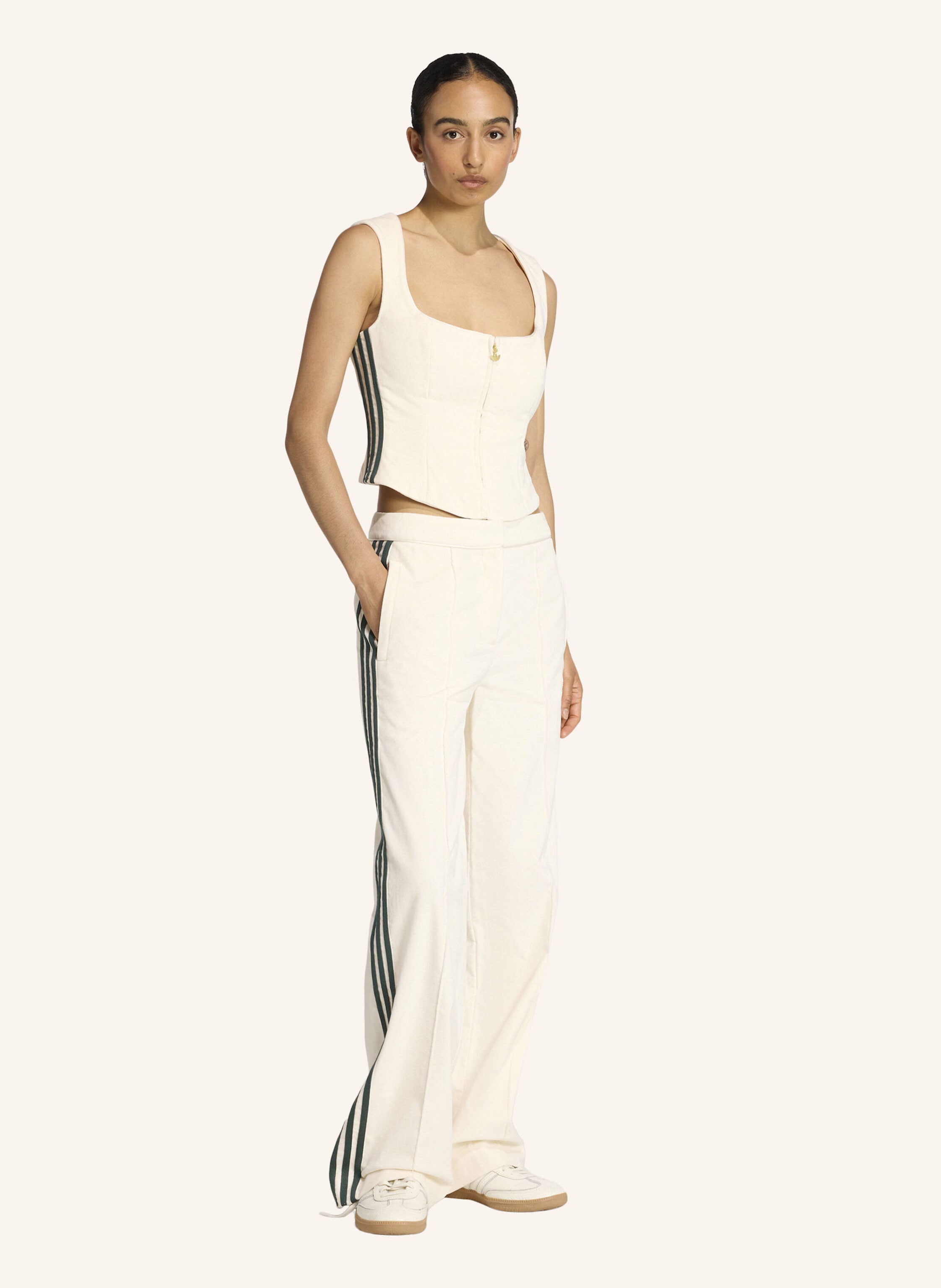 Thumbnail - Adidas Originals Adidas Originals Samt Hose weiss