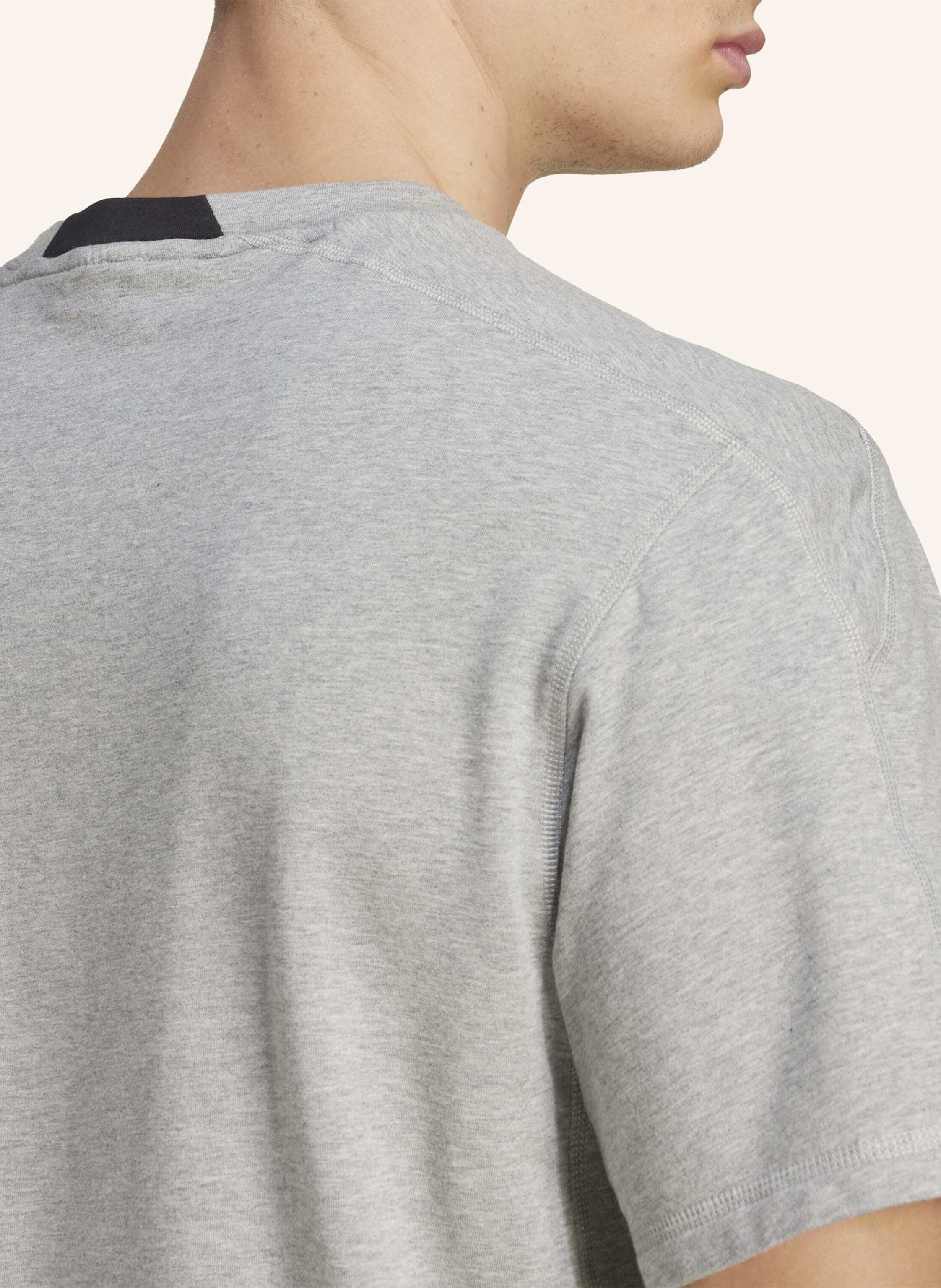 Thumbnail - Adidas d4t X T-Shirt grau