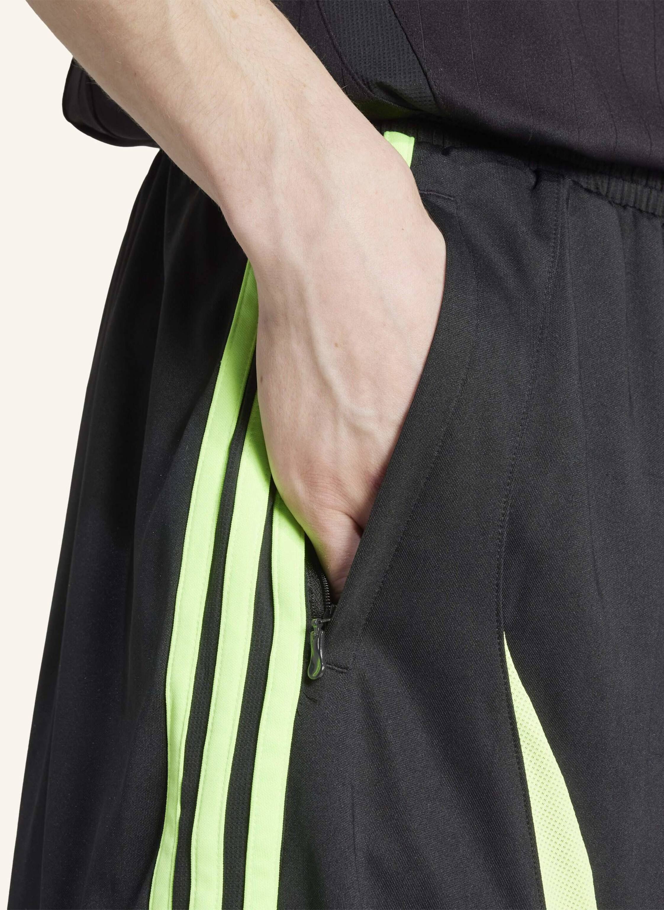 Thumbnail - Adidas Originals Teamgeist Adicolor Shorts schwarz