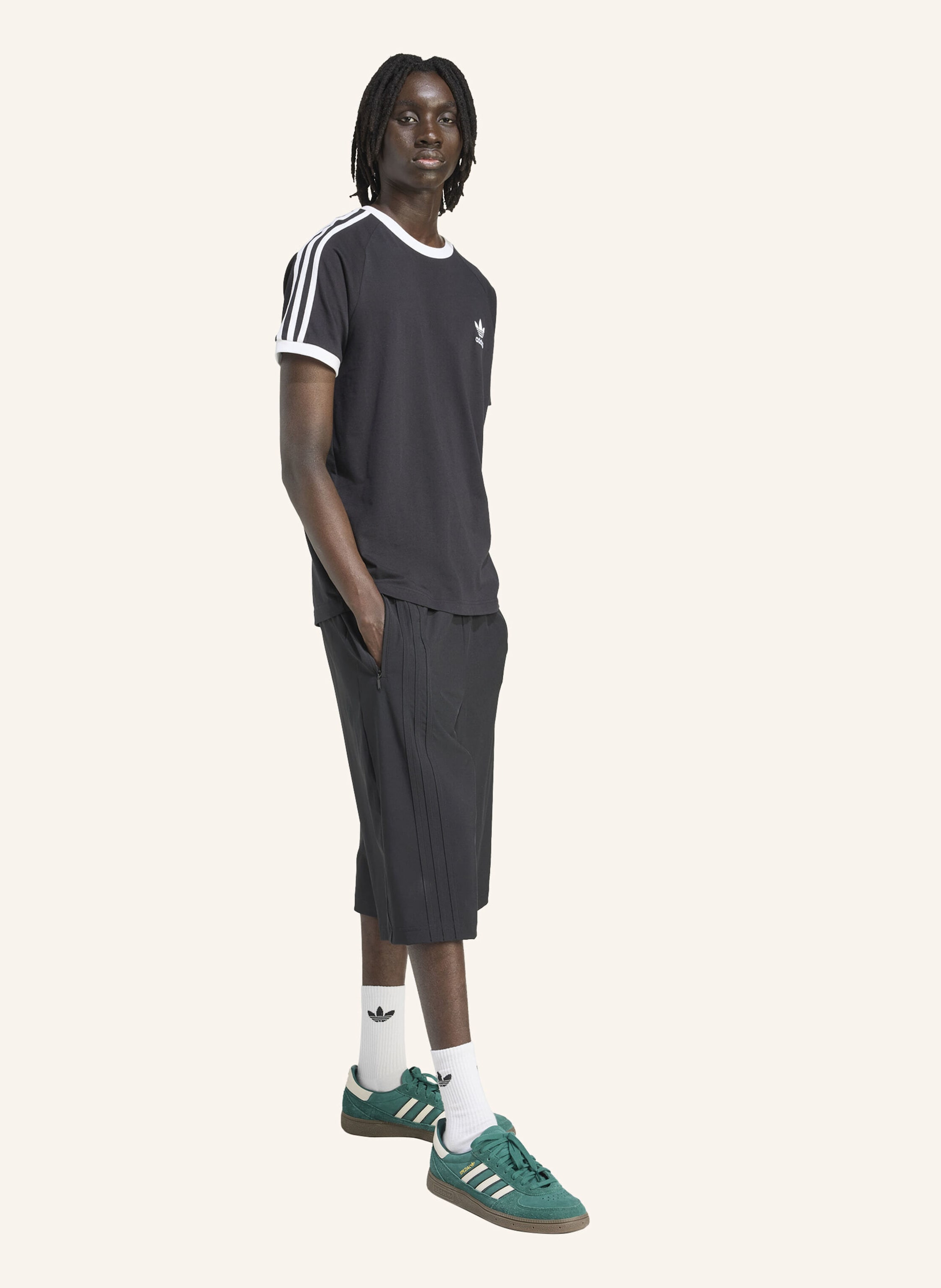 Thumbnail - Adidas Originals Firebird Oversized Nylon Shorts schwarz