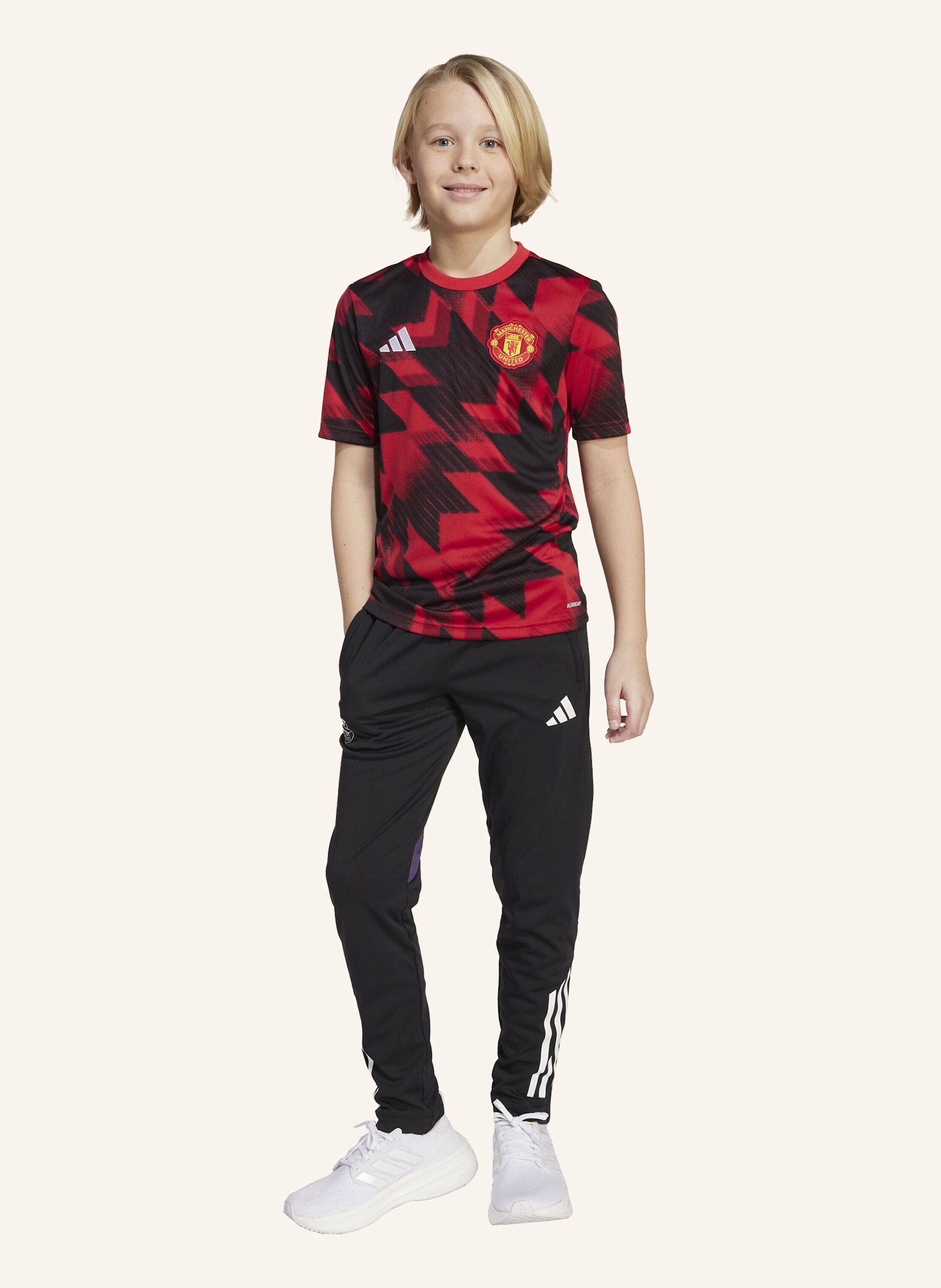 Thumbnail - Adidas Manchester United 25/26 Pre-Match Kids Shirt rot