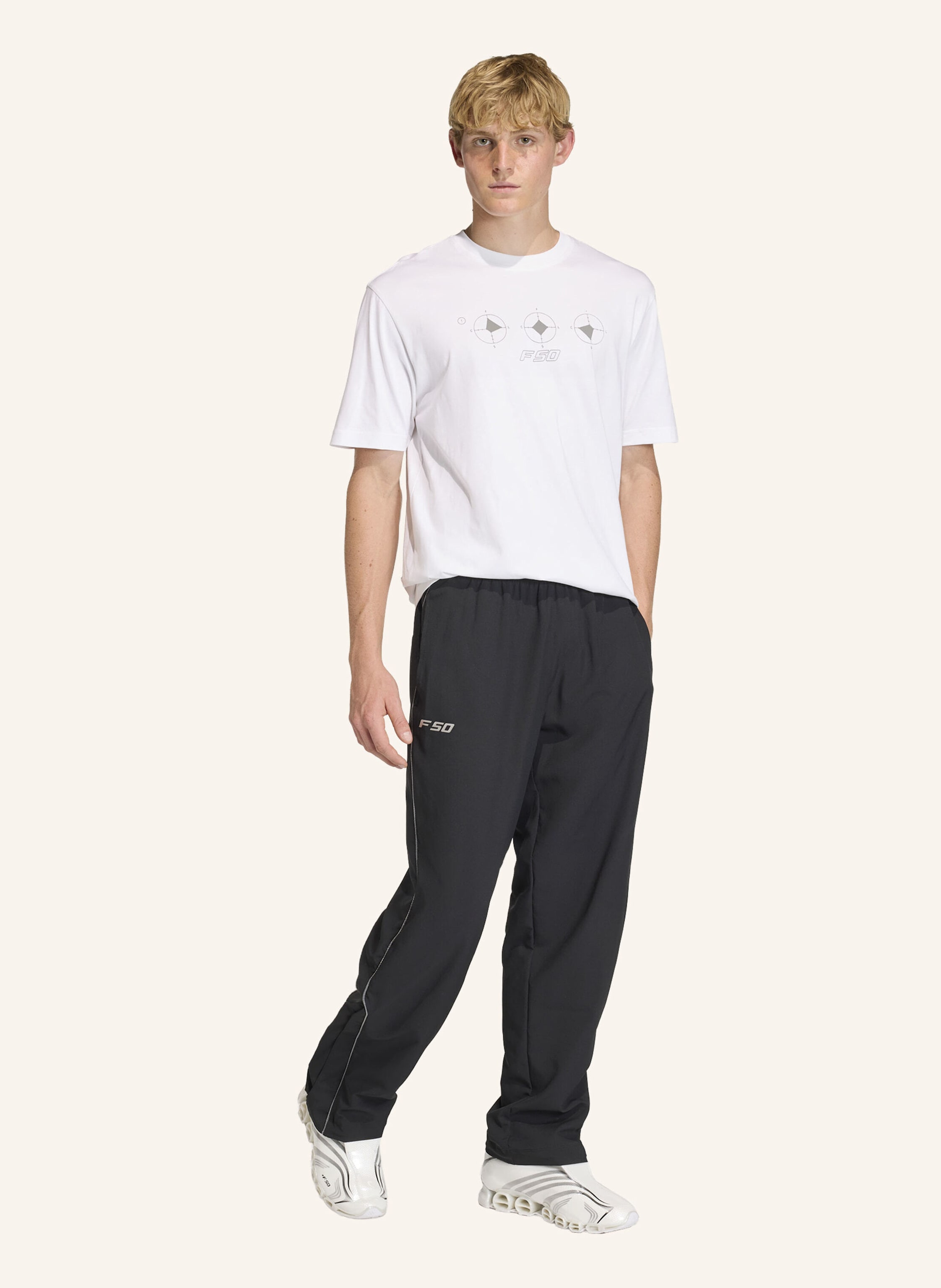 Thumbnail - Adidas Originals f50 Loose Trainingshose schwarz