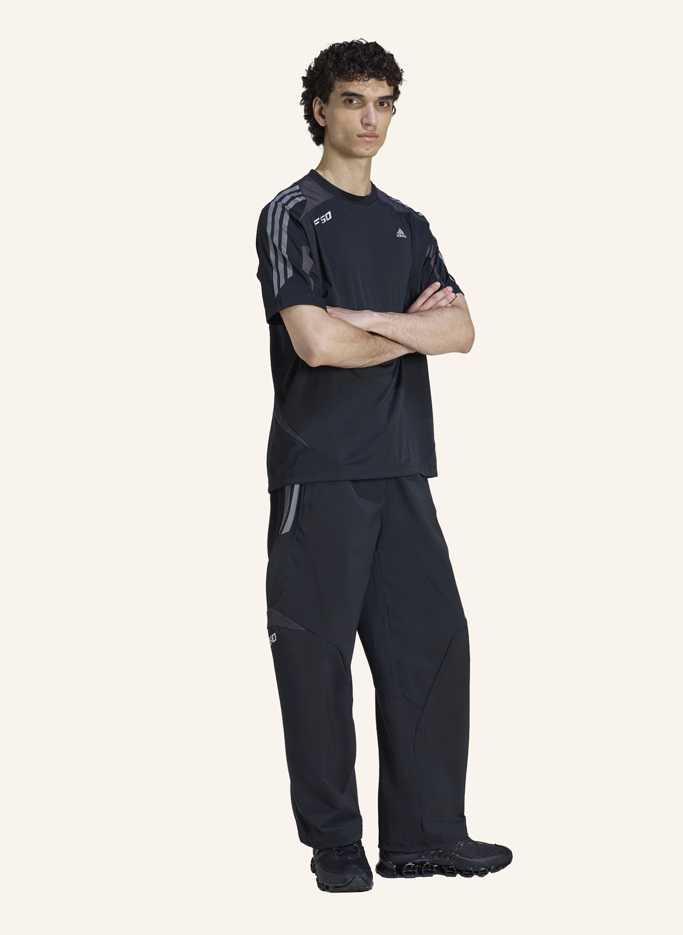 Thumbnail - Adidas Originals f50 Loose Striped Trainingshose schwarz