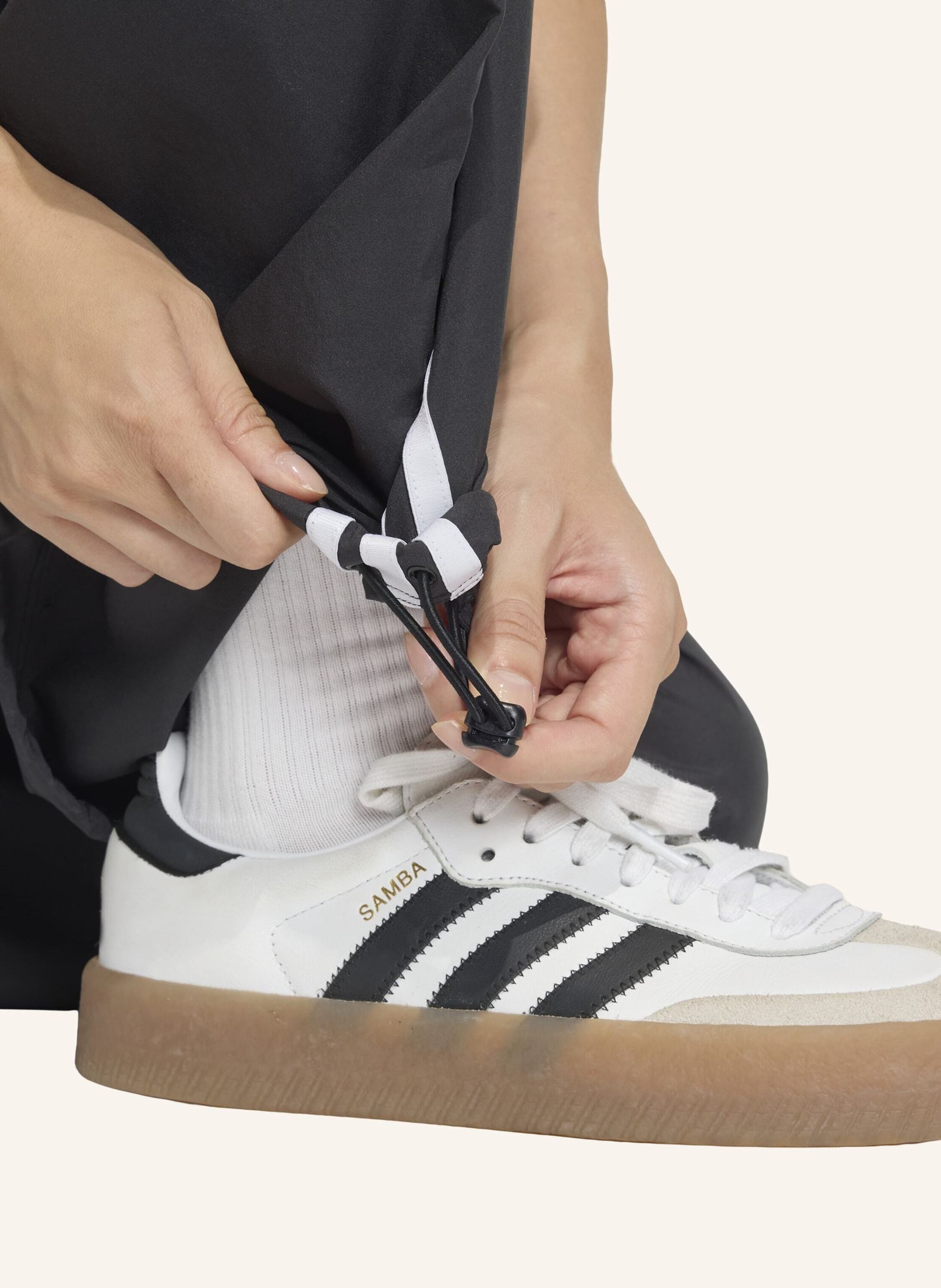 Thumbnail - Adidas Originals Adidas Originals Lace Adilenium Fb Tp Trousers schwarz