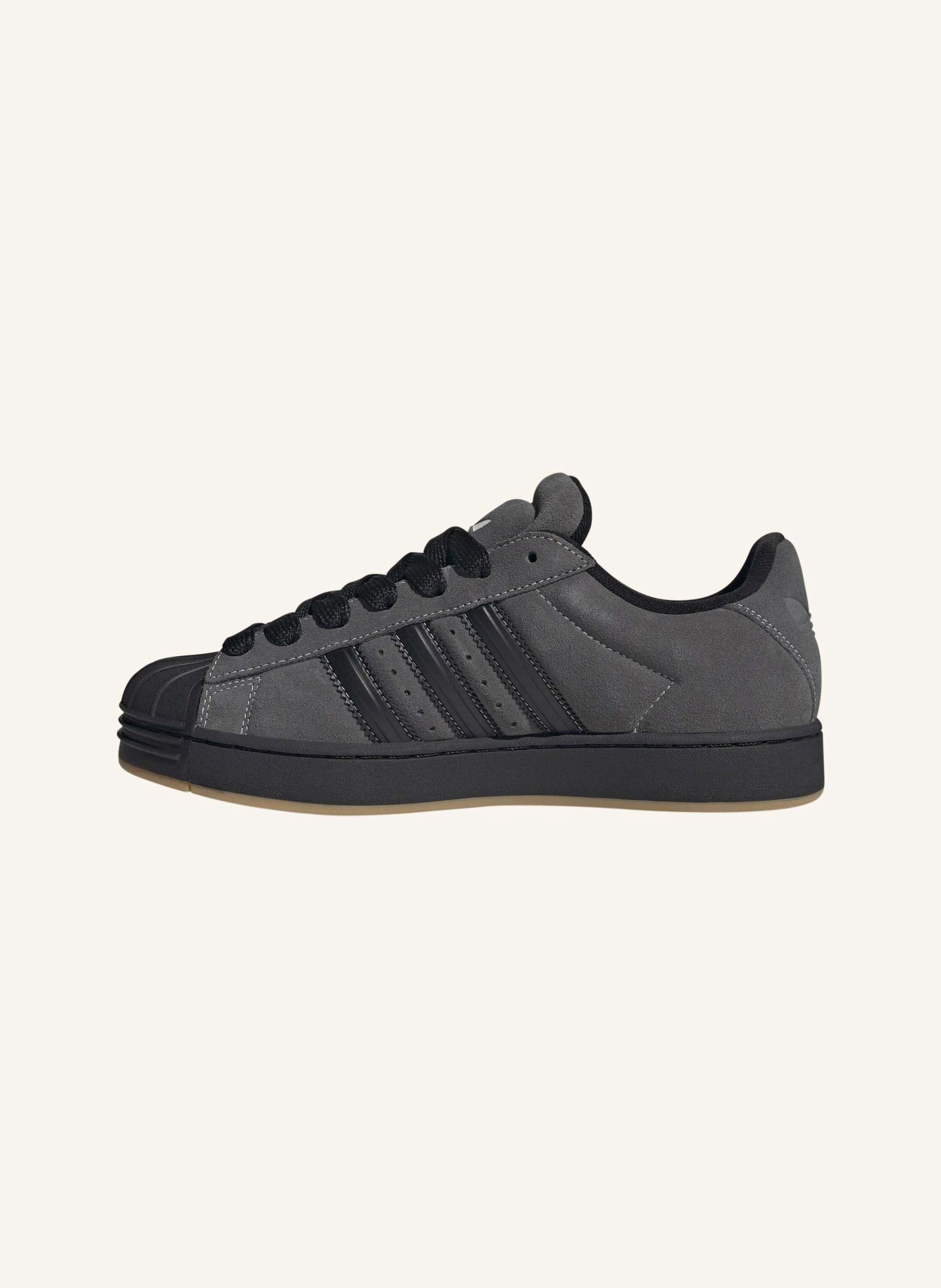 adidas Originals ADIDAS SUPERSTAR ST SCHUH in grau