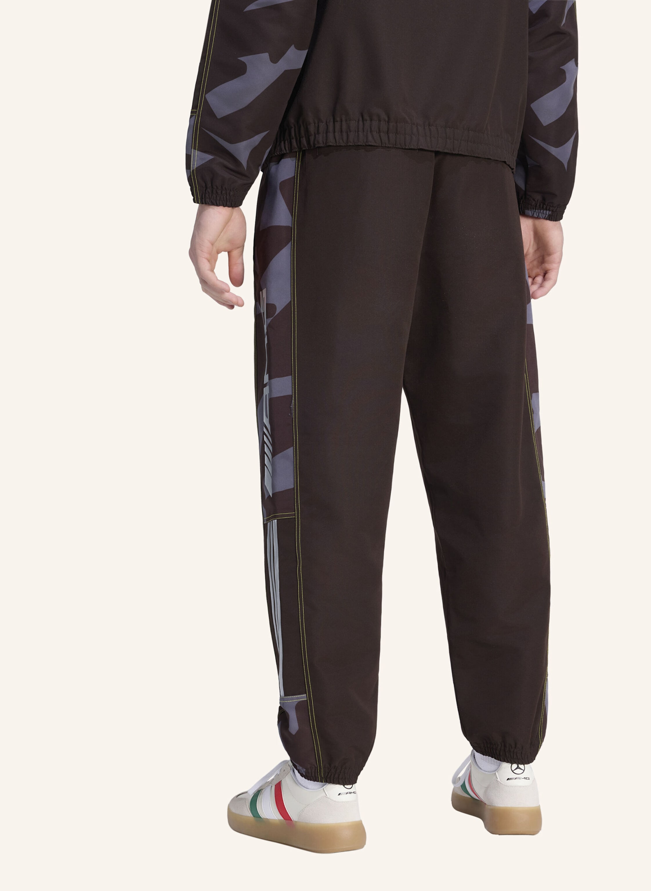 Thumbnail - Adidas Amg Camo Gewebte Trainingshose braun