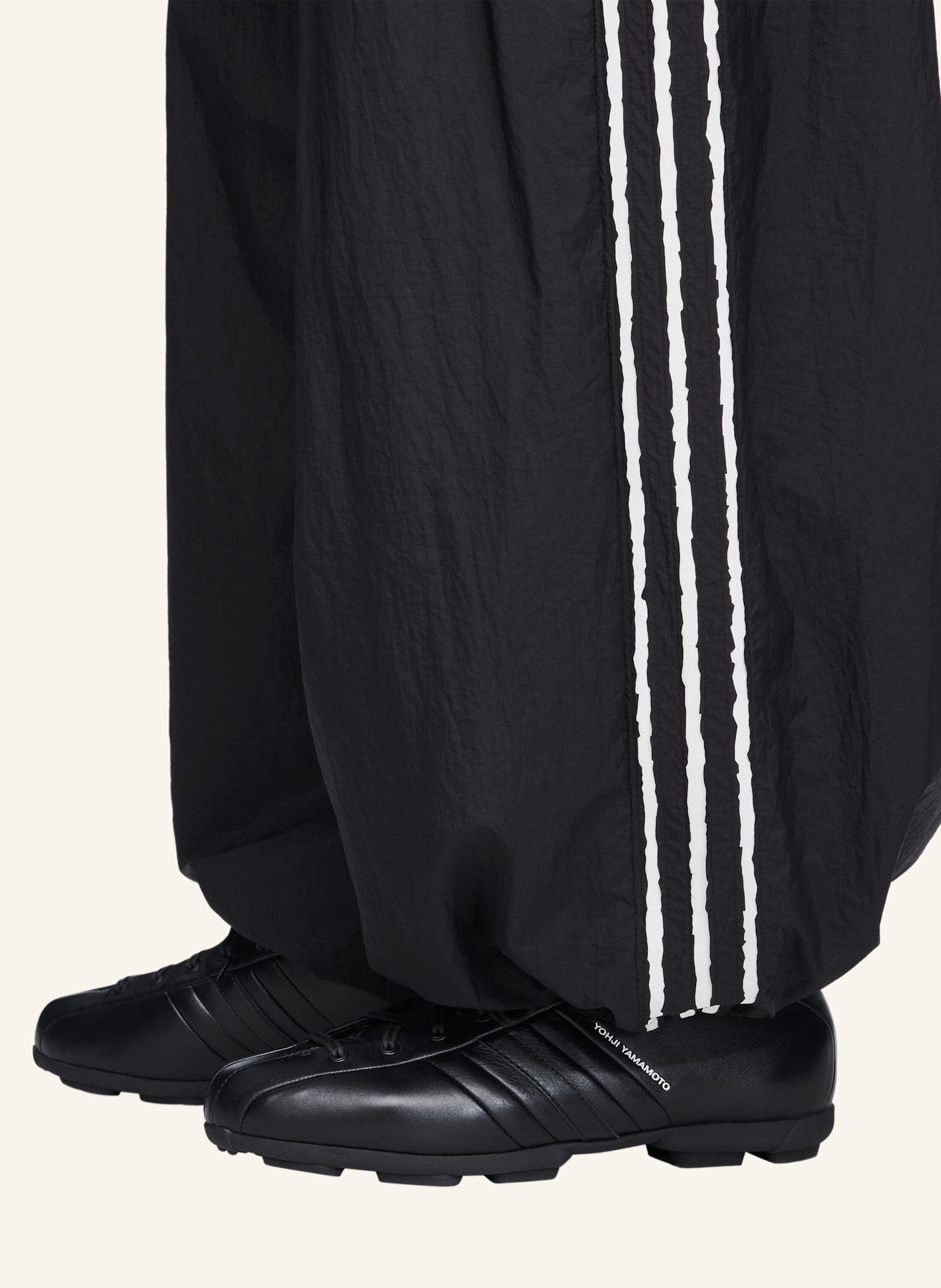 Thumbnail - Y-3 Y-3 Raw Edge 3-Streifen Hose, Weit Geschnitten schwarz