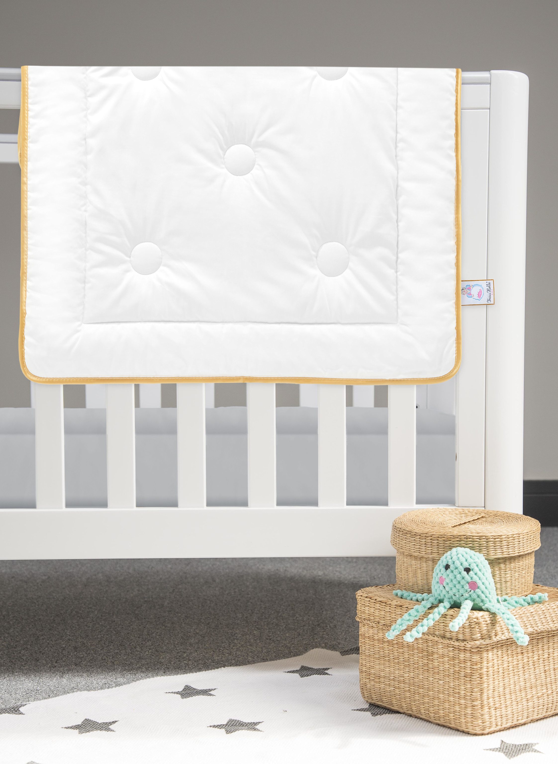 Thumbnail - Frau Holle Babybettdecke Babys weiss