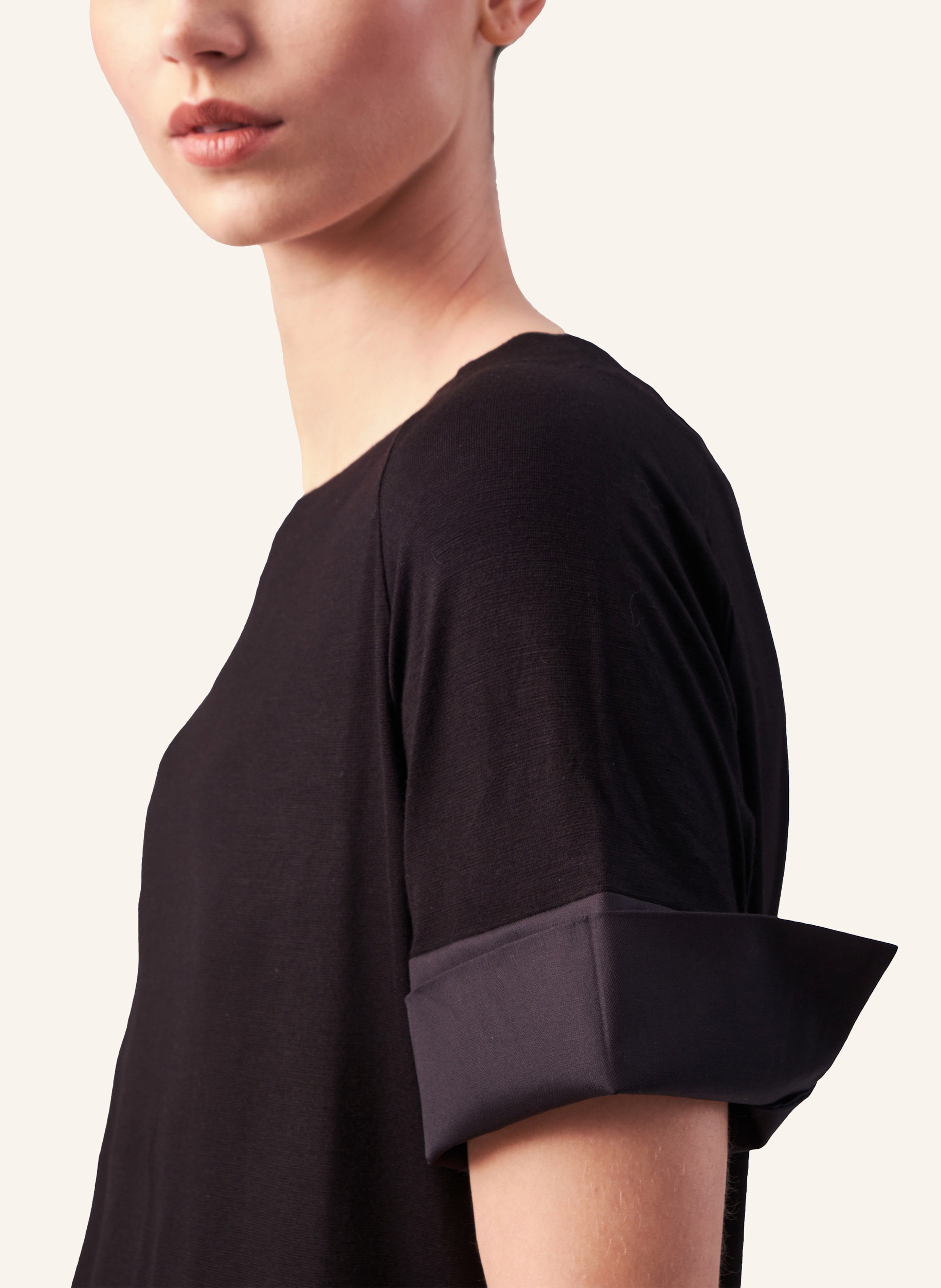 Thumbnail - Helene Galwas T-Shirt Aus Viskose Arielre schwarz