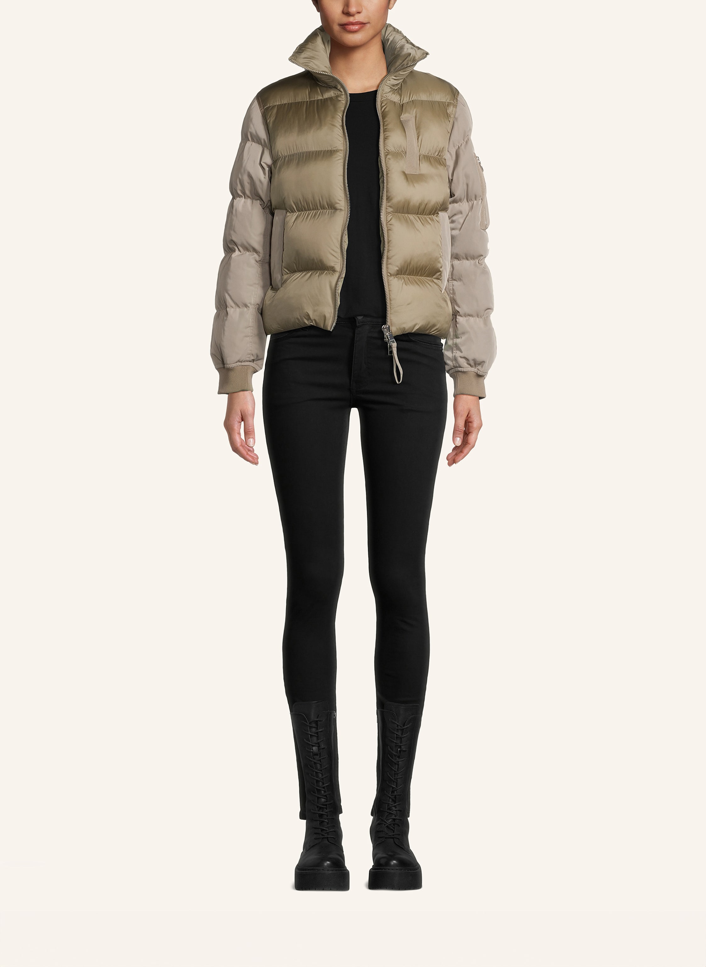 Thumbnail - Blonde No.8 Steppjacke Flaine Im Materialmix gruen