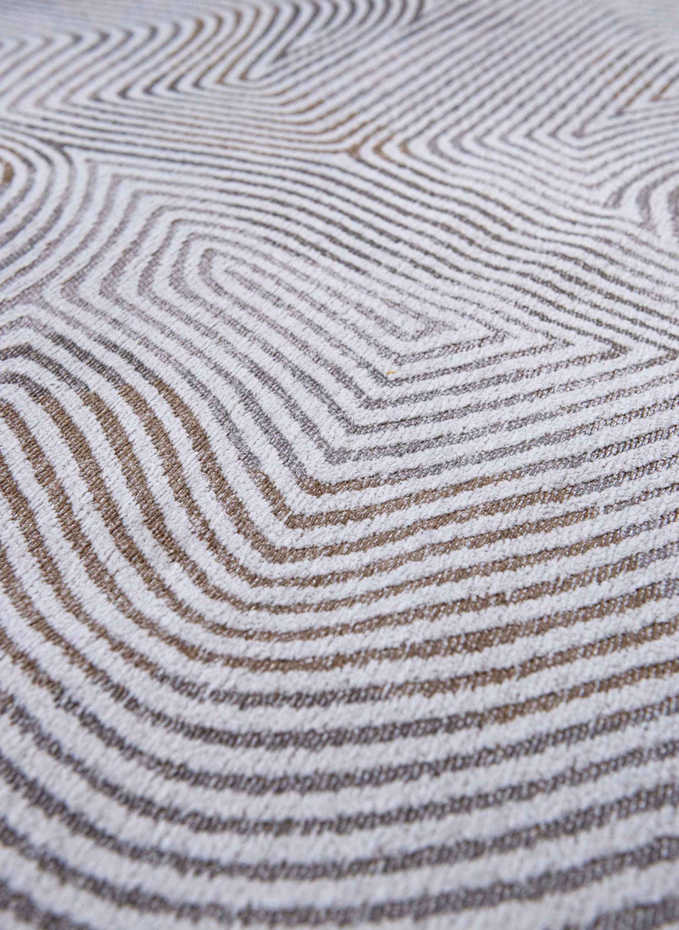 Thumbnail - Louis De Poortere Teppich Meditation Coral grau