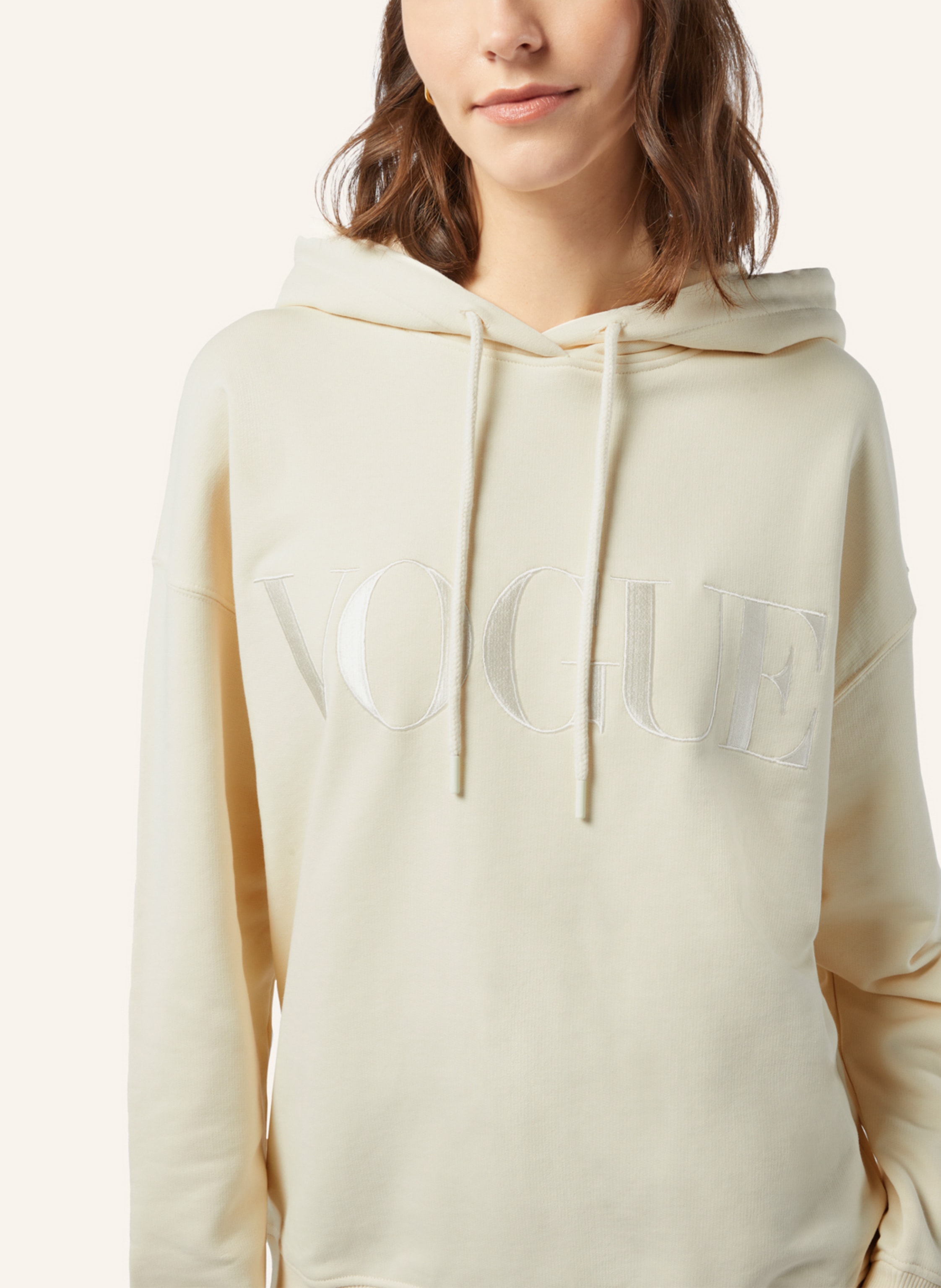 Thumbnail - Vogue Collection Hoodie beige