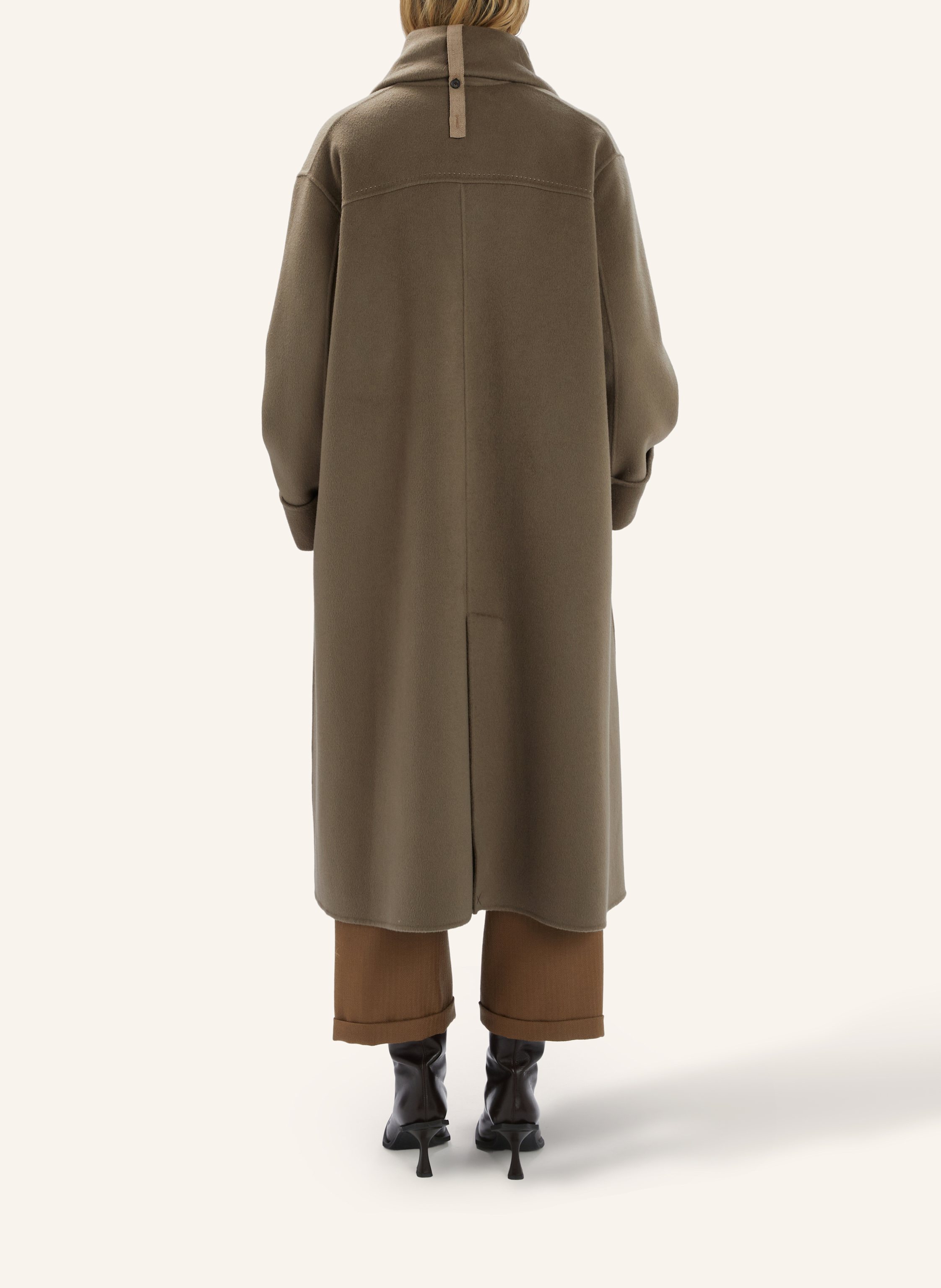 Thumbnail - High Wollmantel Spire beige