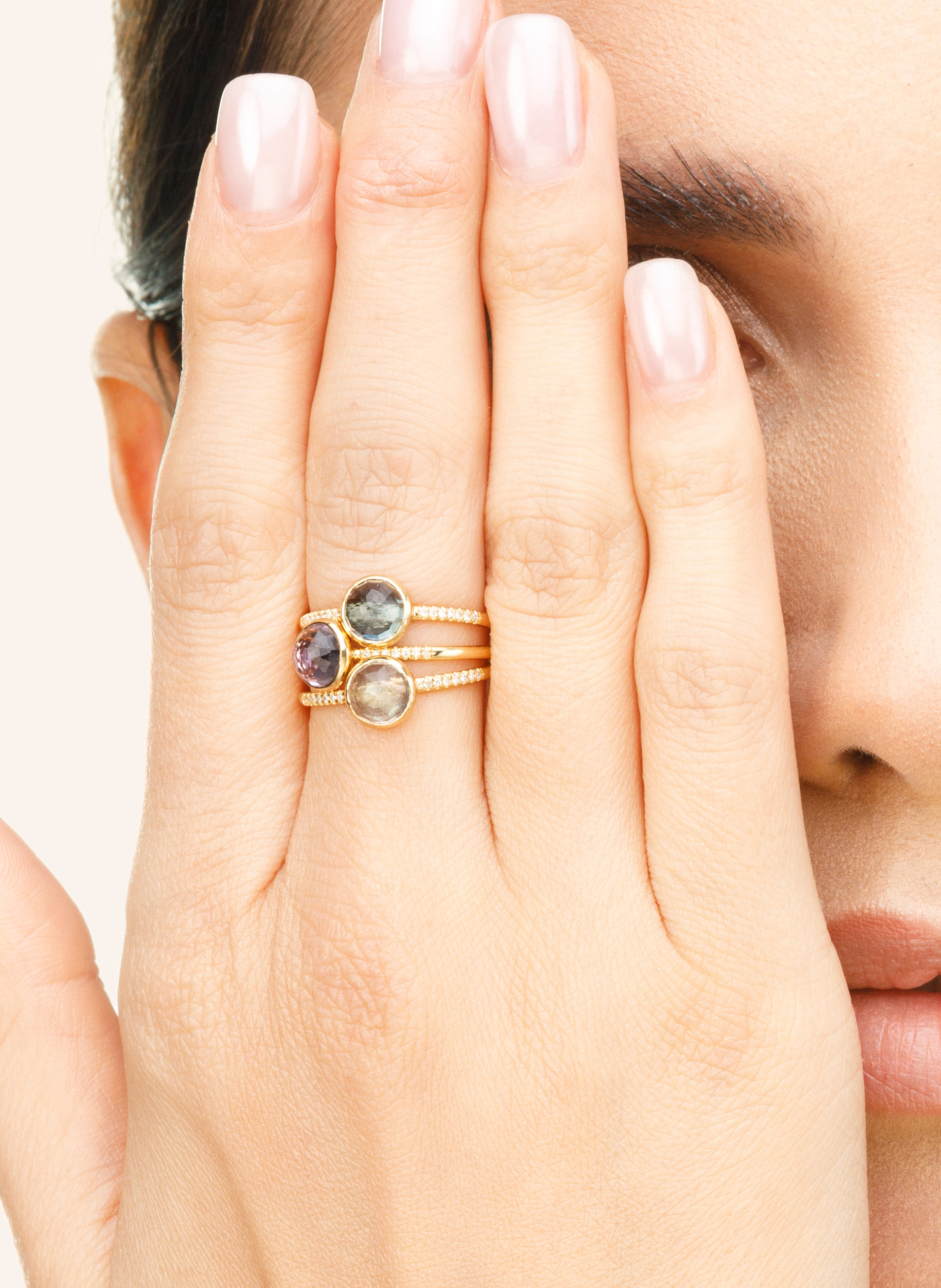 Thumbnail - Leaf Ring Blue Topas Aus 14 Karat Gelbgold Mit Diamanten gold