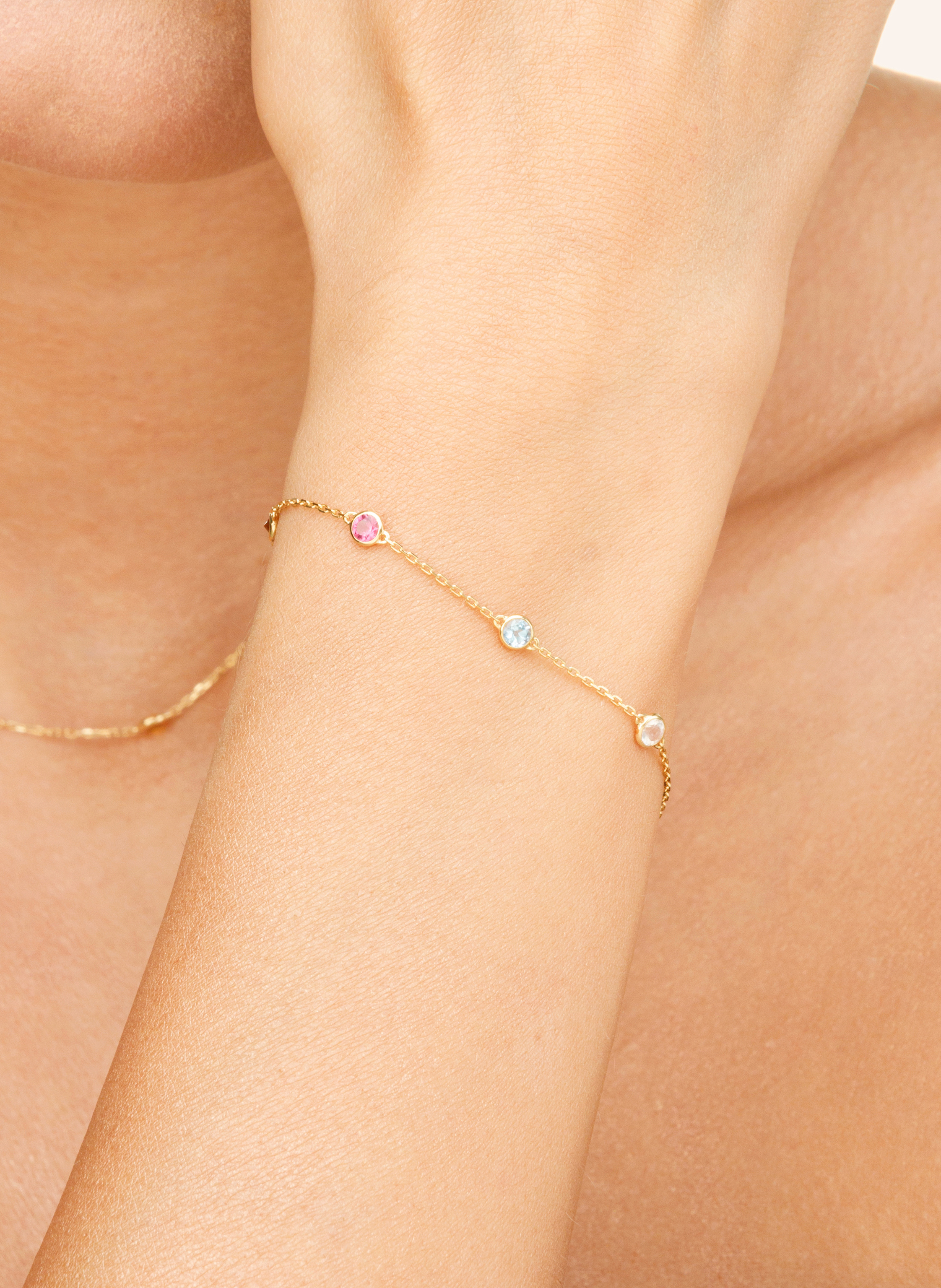 Thumbnail - Leaf Armband Fine Gems aus14 Karat Gelbgold gold